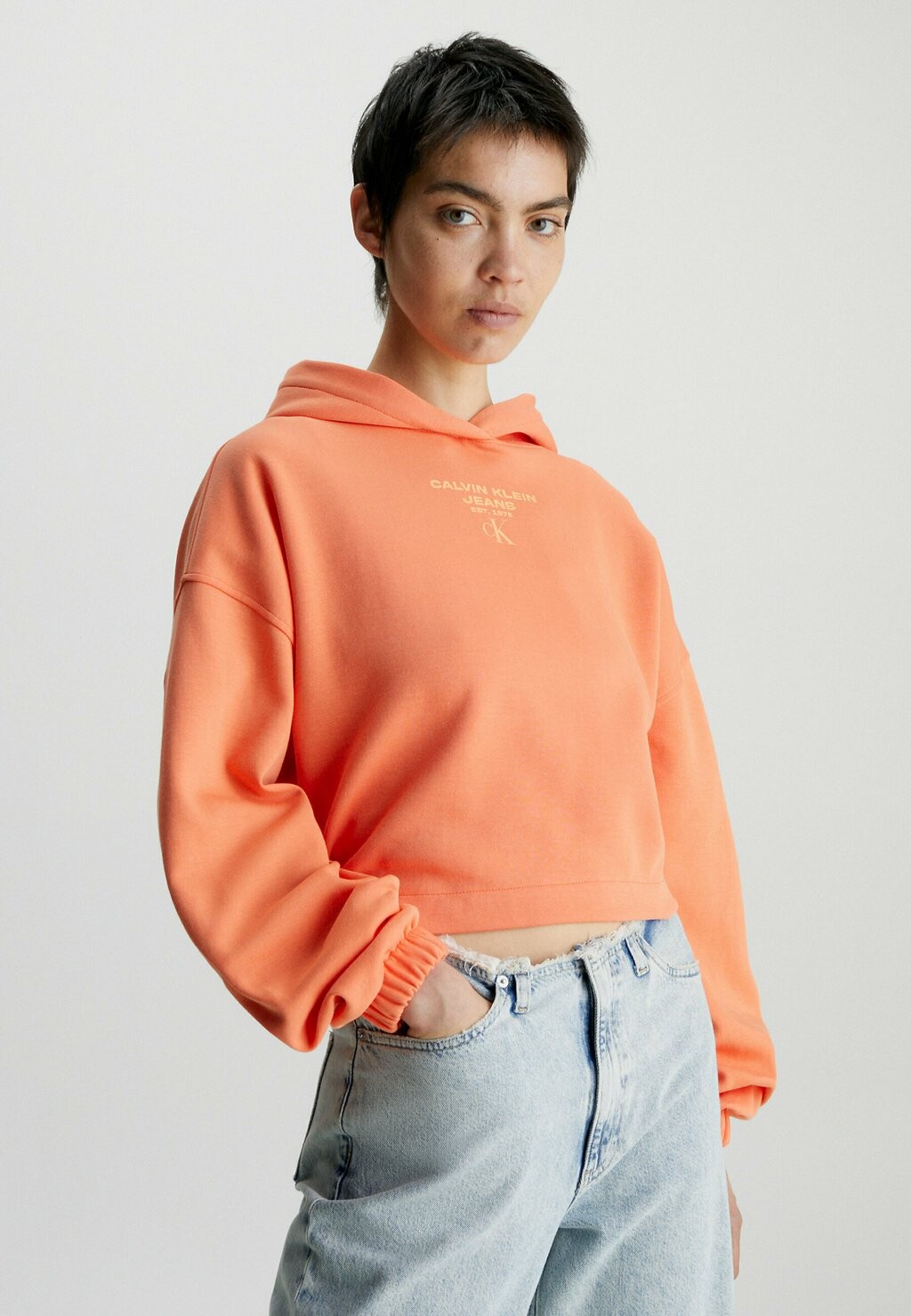 

Толстовка с капюшоном Calvin Klein Jeans