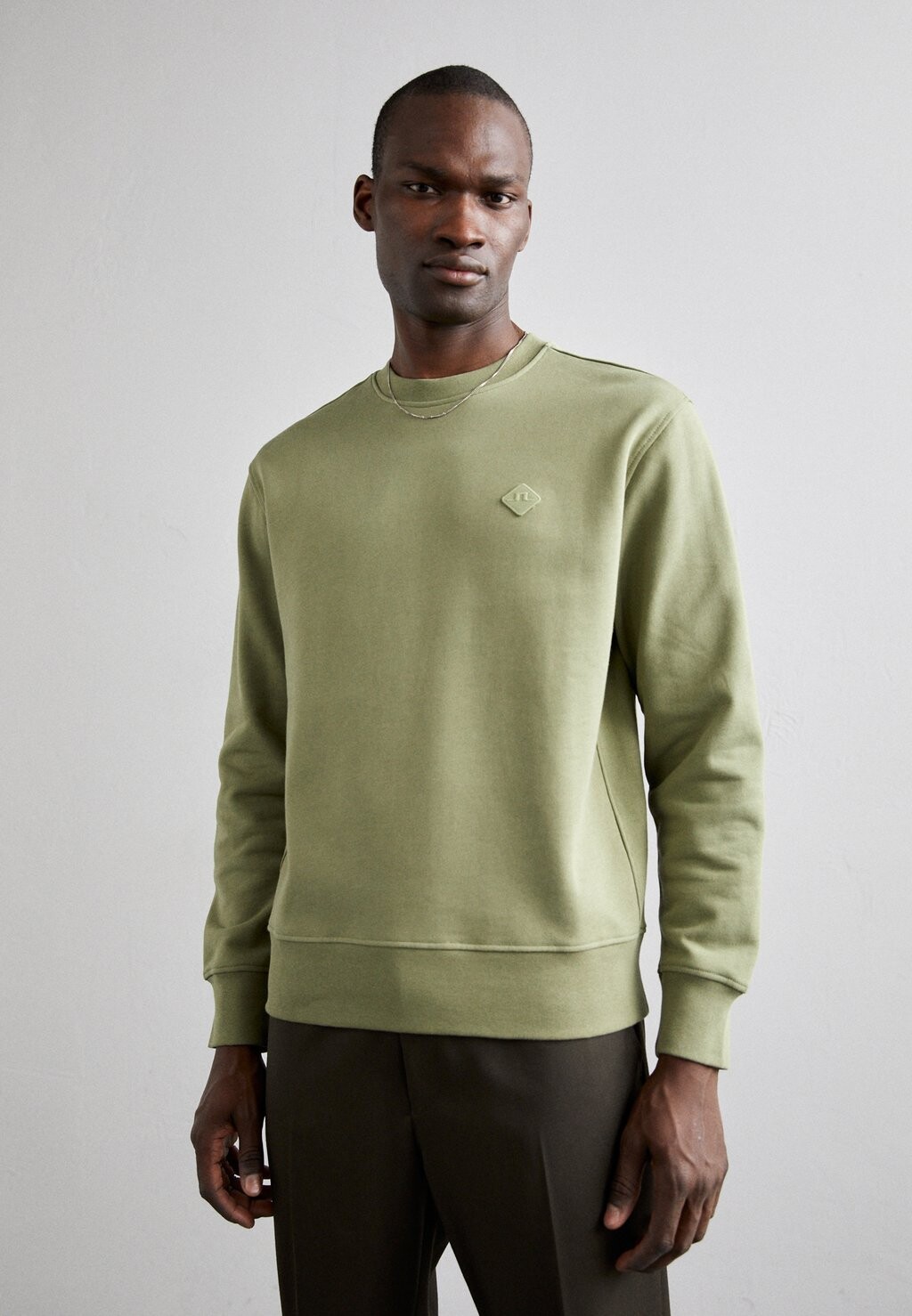 Толстовка THORNE CREW NECK J.LINDEBERG, цвет oil green