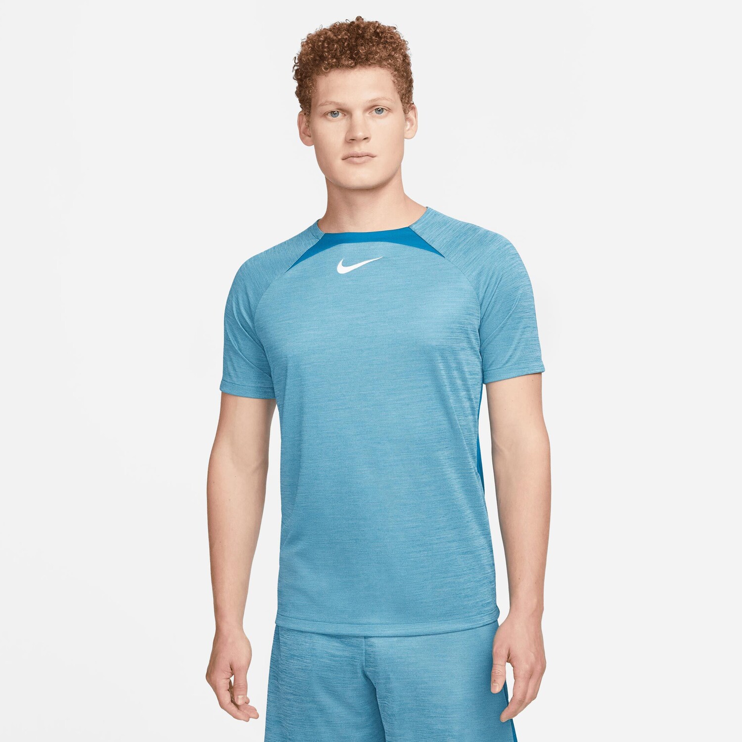 

Рубашка Nike Trainingsshirt Dri Fit Academy, светло-синий