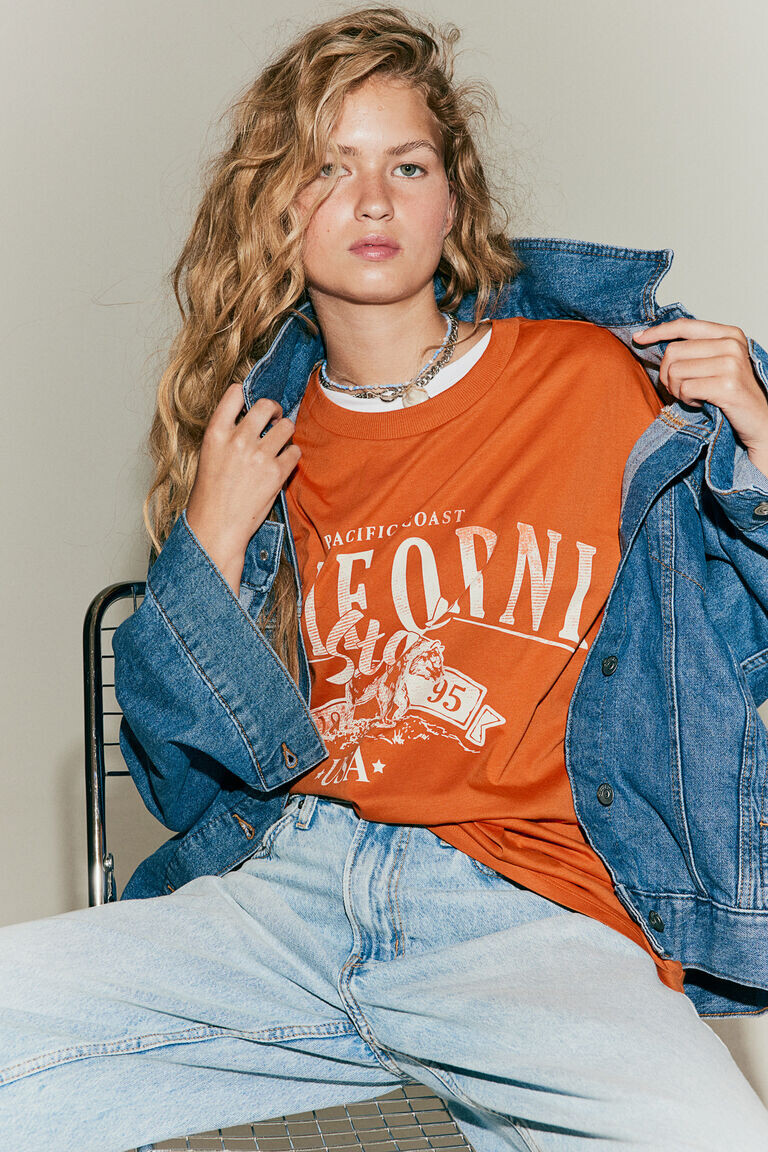 

Футболка оверсайз с принтом H&M, оранжевый