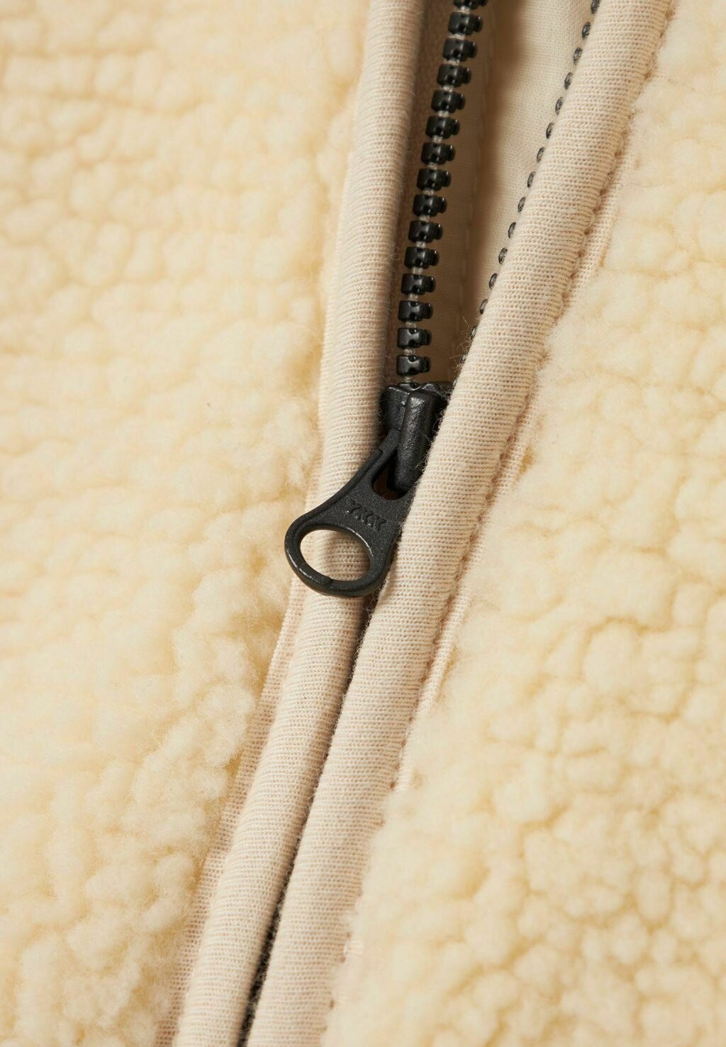 

Зимняя куртка SHERPA Lil' Atelier, цвет Sandshell