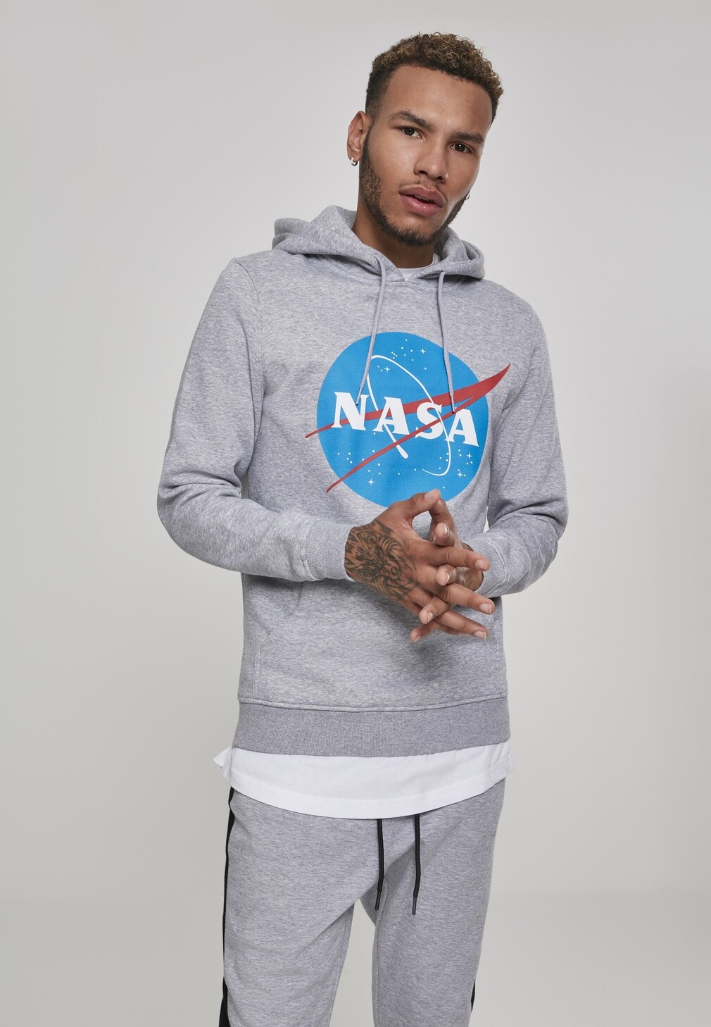 

Толстовка Mister Tee Hoodie, серый