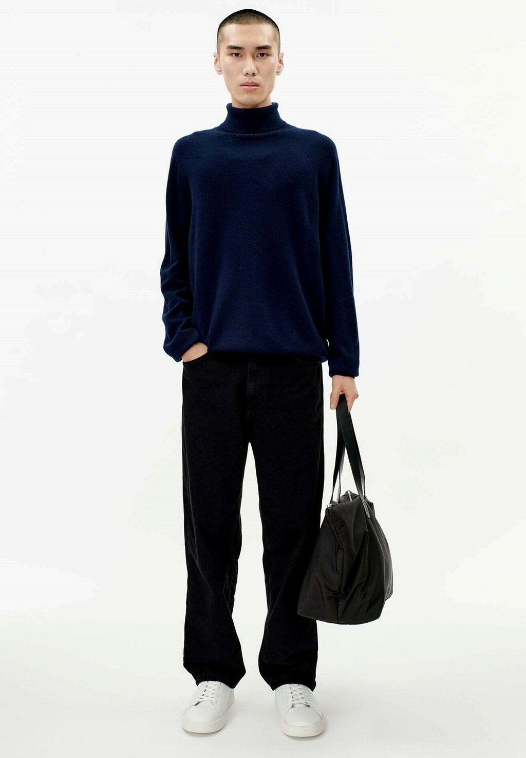 

Джемпер PRODUKT E ROLLKRAGEN GOBI Cashmere, темно-синий