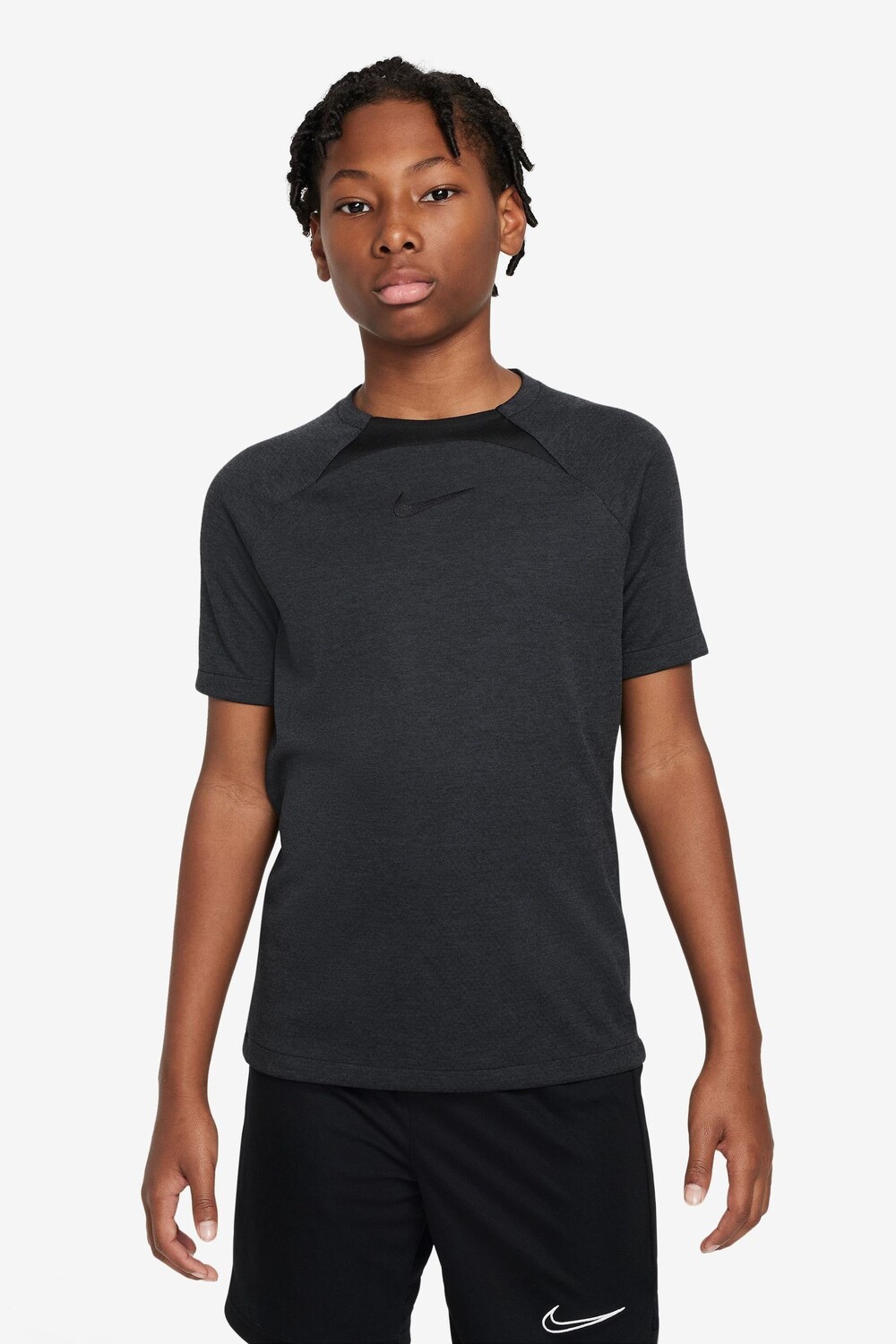 

Тренировочная футболка Dri-FIT Academy Nike, черный
