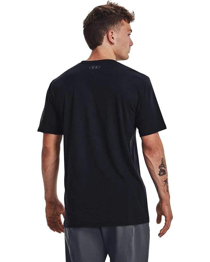 

Футболка Under Armour New Freedom Logo T-Shirt, цвет Dark Navy Blue/Pitch Gray