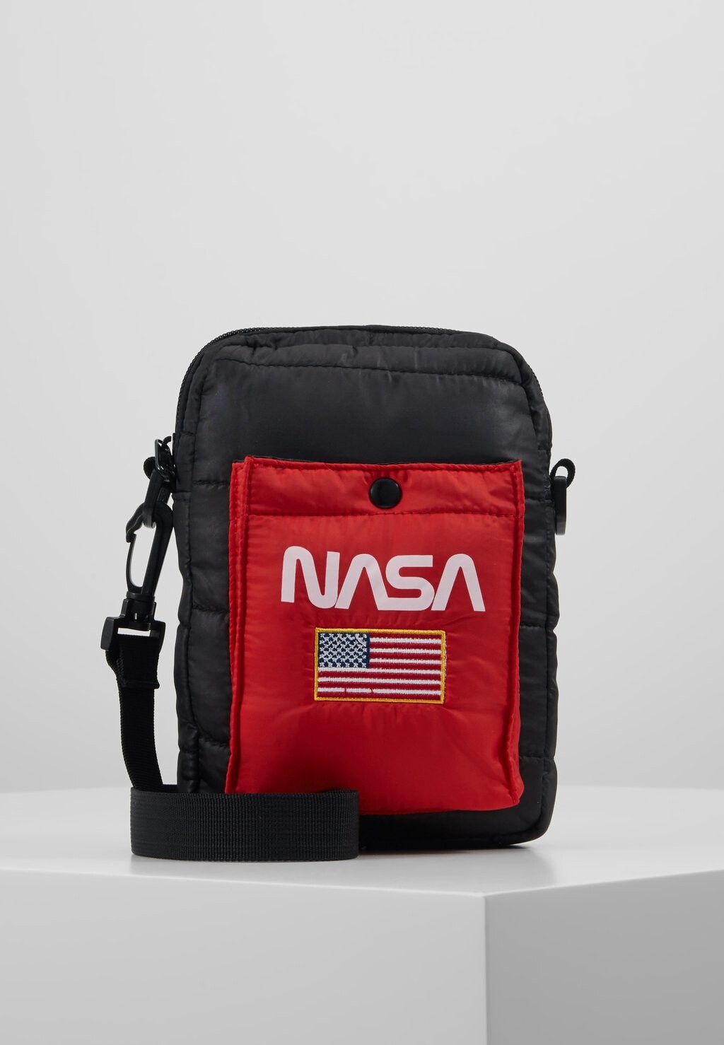 

Сумка через плечо NASA FESTIVALBAG Mister Tee, цвет black