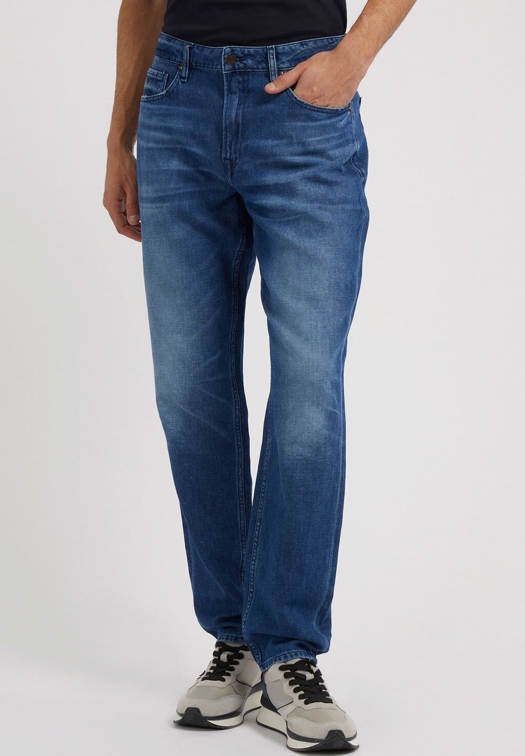 

Джинсы Bootcut Guess