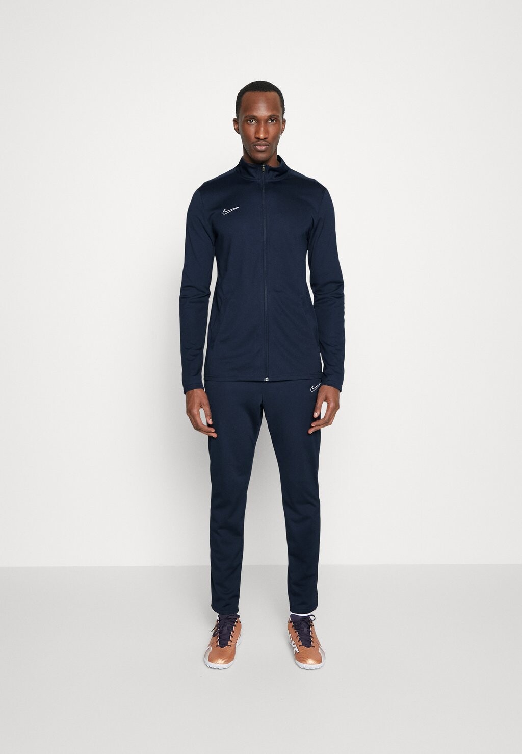 

Спортивный костюм Nike