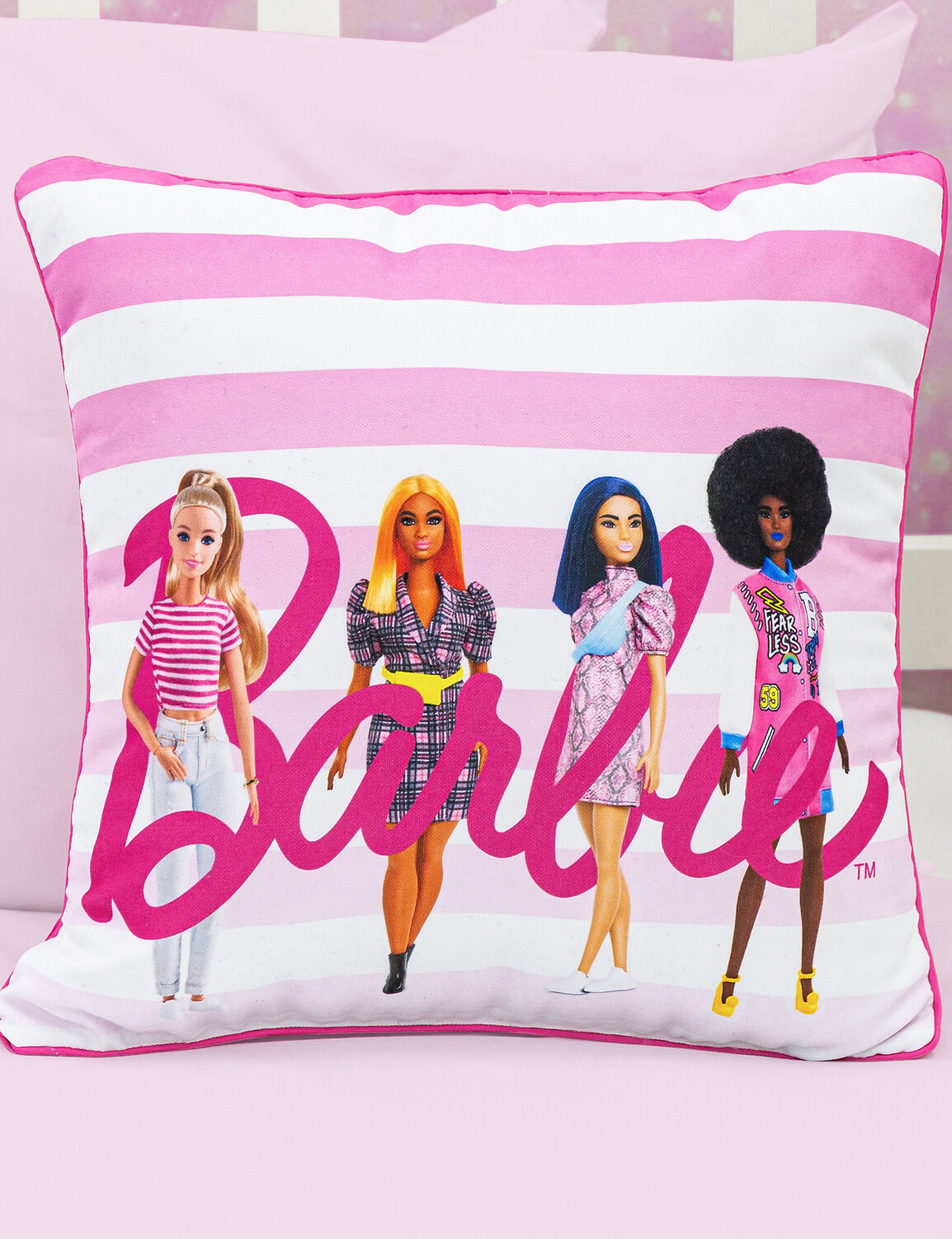 

Квадратная подушка Barbie Sweet Marks & Spencer