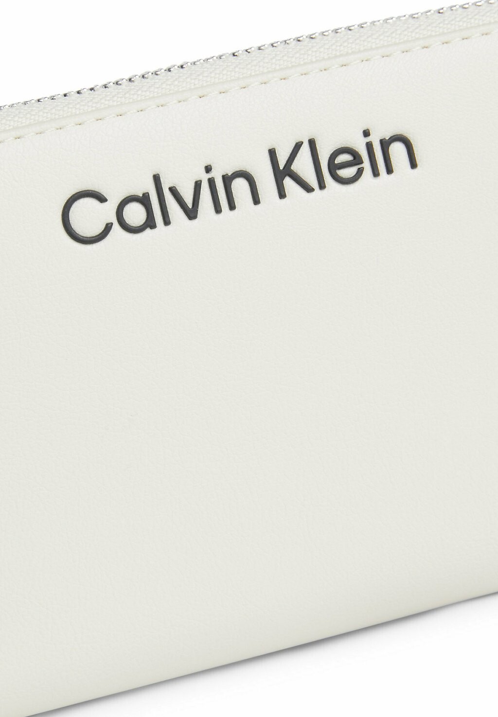 

Кошелек RFID WRISTLET AROUND Calvin Klein, слоновая кость