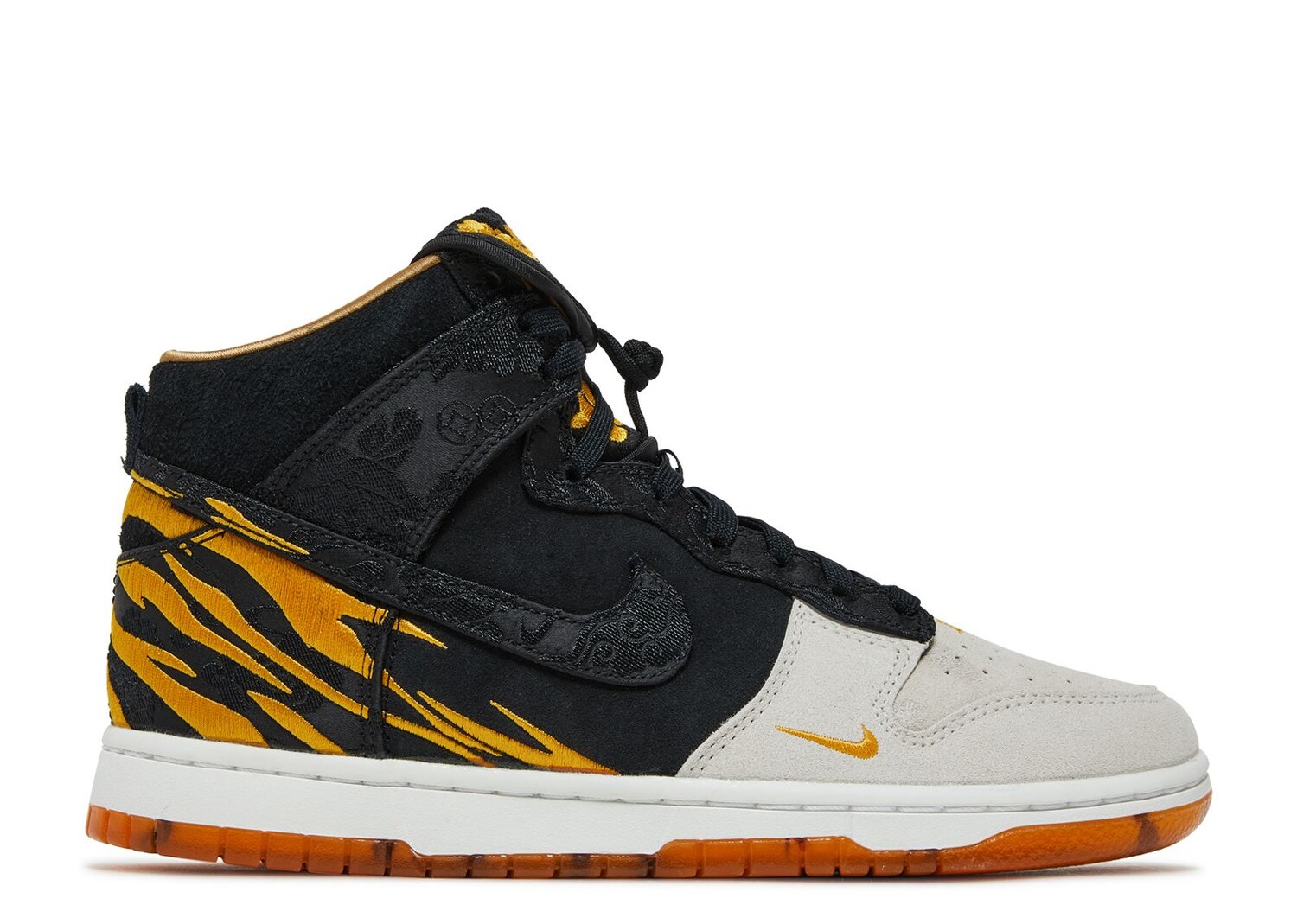 

Кроссовки Nike Dunk High Premium 'God Of Wealth', черный