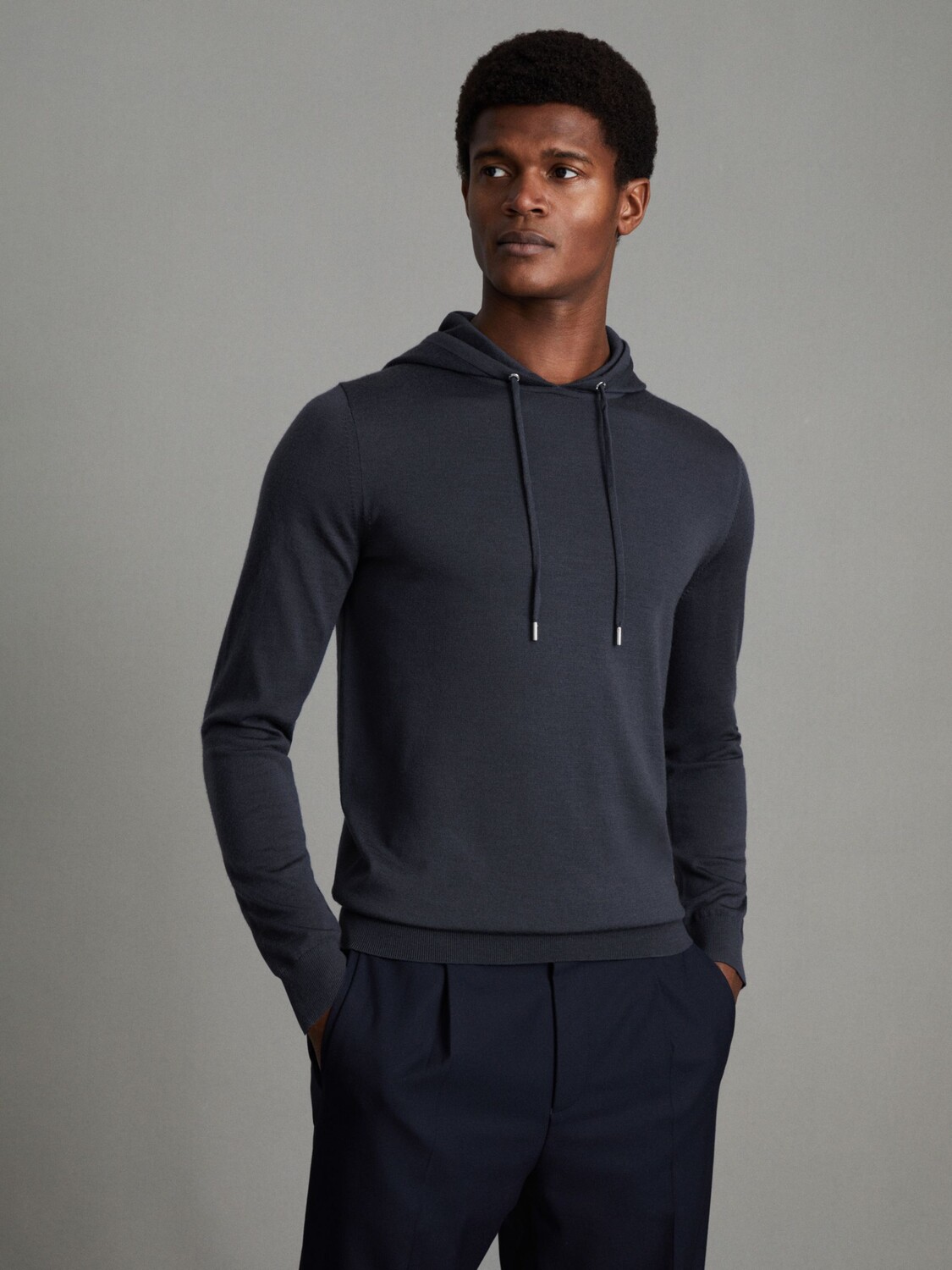 

Толстовка из голландской мериносовой шерсти Reiss, синий дым