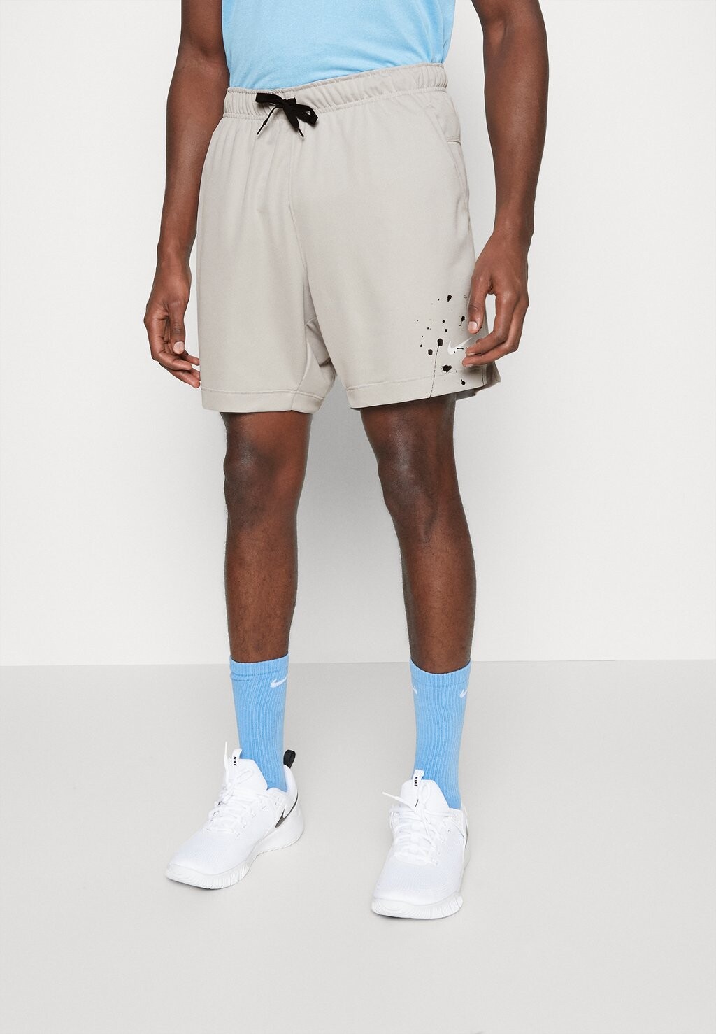 

Спортивные шорты Nike