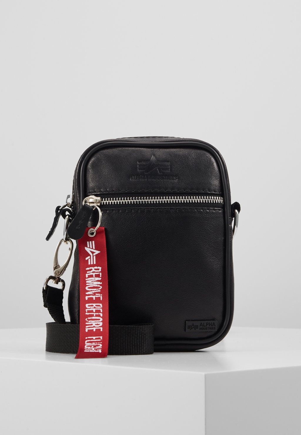 

Сумка через плечо UTILITY BAG Alpha Industries, цвет black