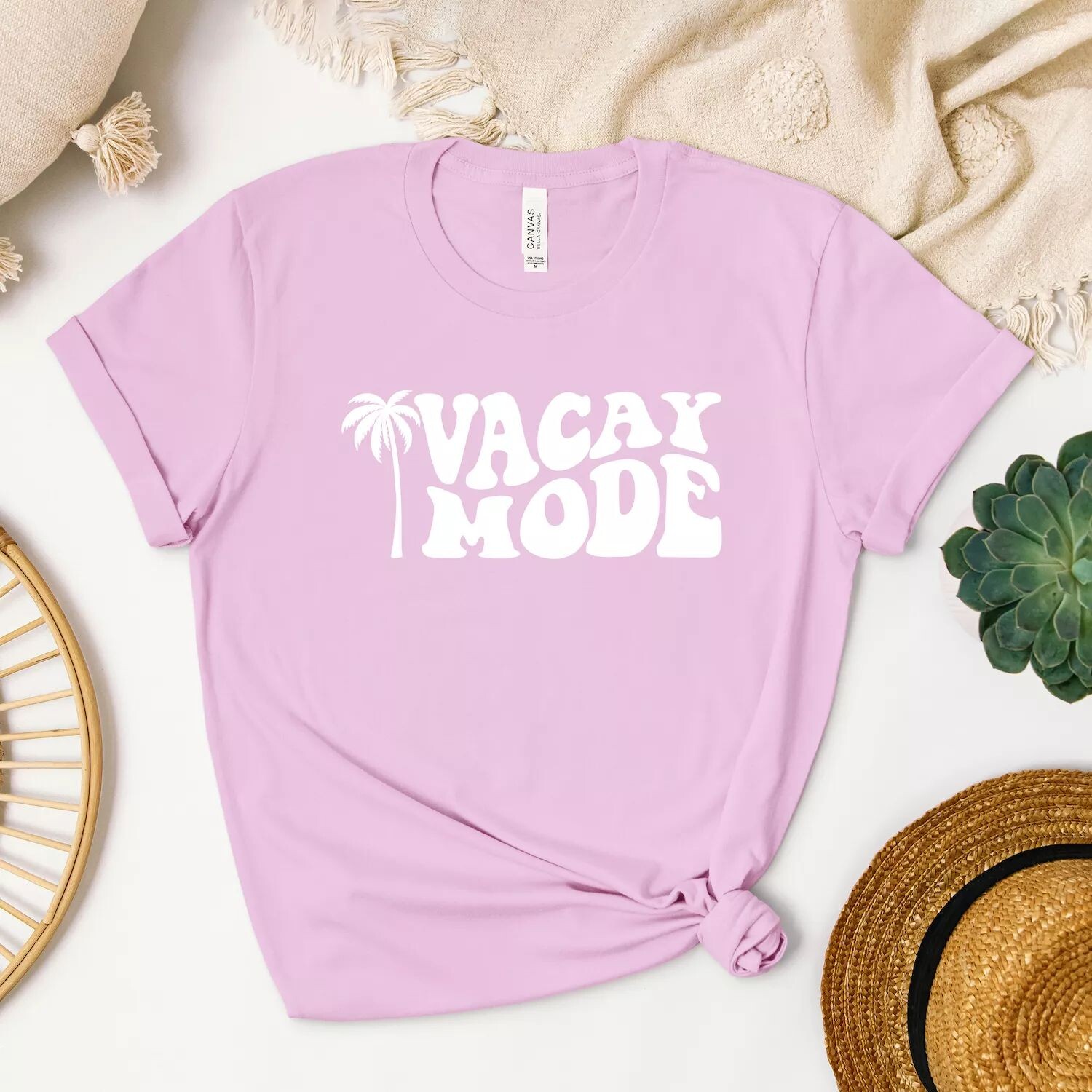 

Футболка Vacay Mode Palm Tree с короткими рукавами и рисунком Simply Sage Market