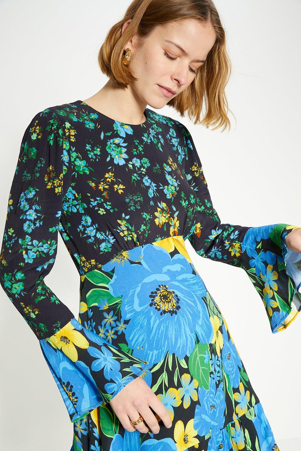 цена Мини-платье с ярким цветочным принтом и нашивками Oasis, мультиколор