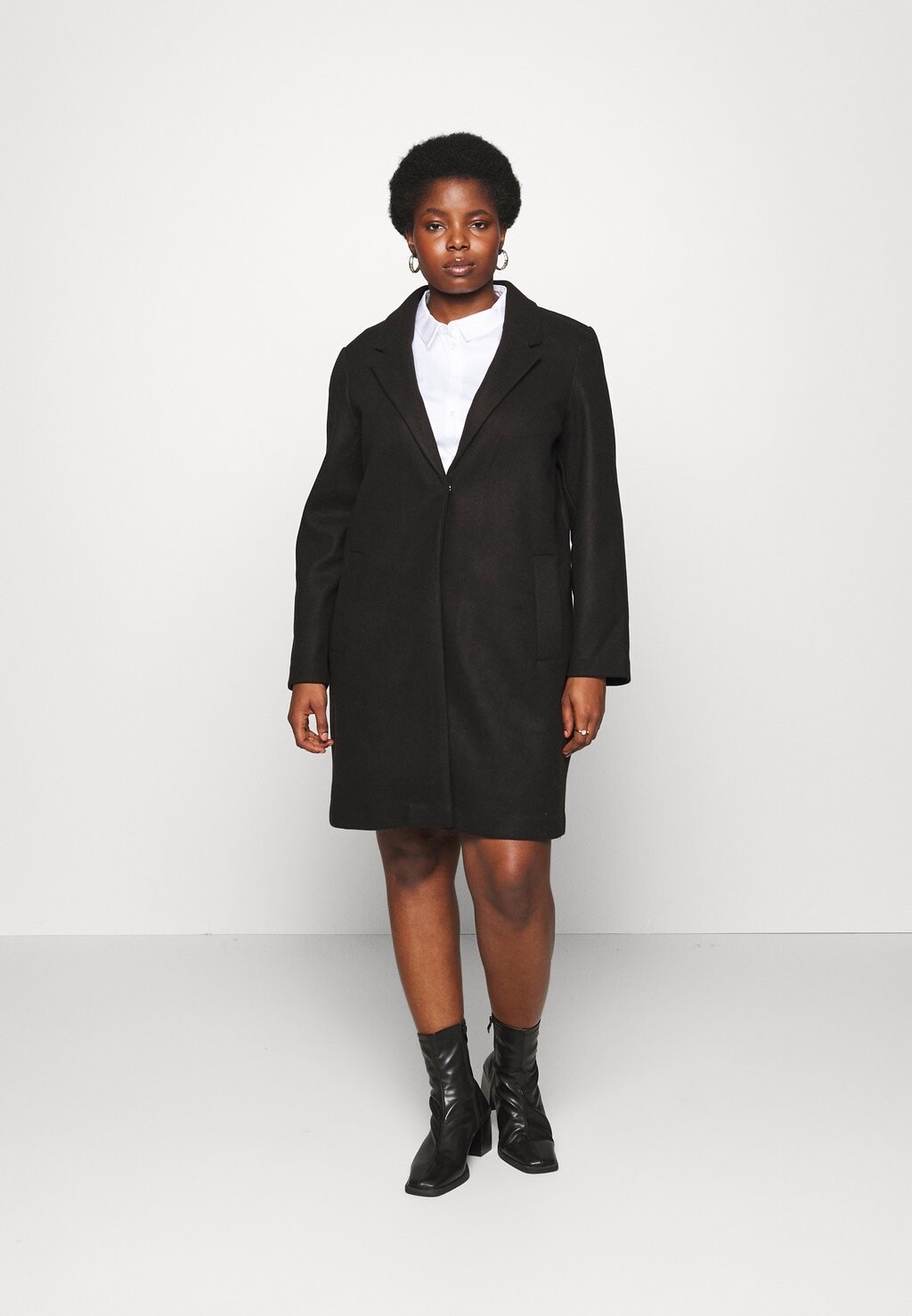 

Классическое пальто Vero Moda, черный