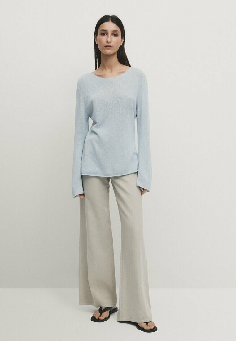

Вязаный свитер Massimo Dutti, цвет light blue
