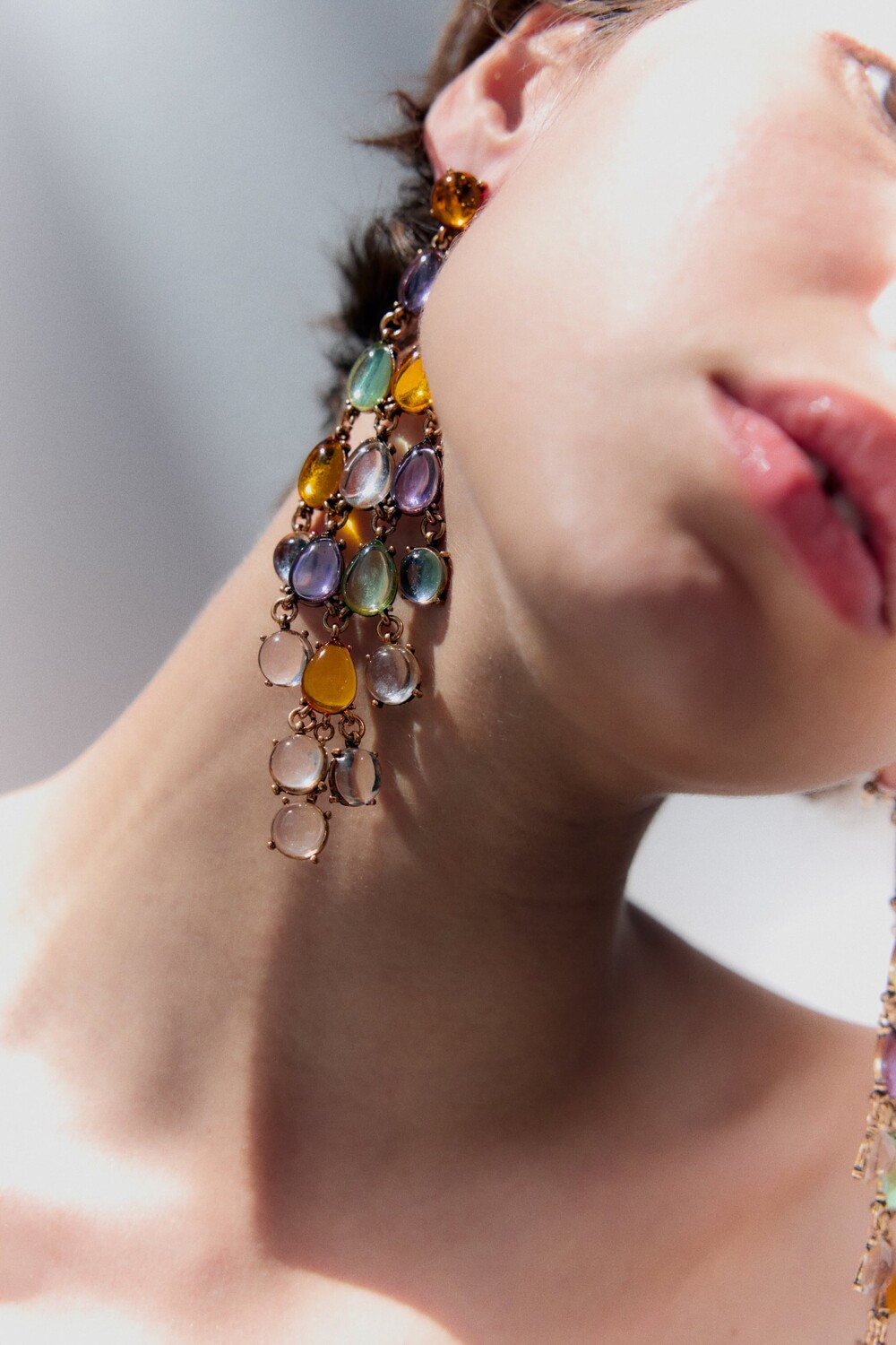 

Серьги из смолы Zara, золотой