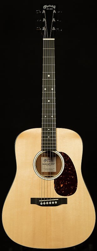 

Акустическая гитара Martin Guitars Dreadnought Jr. DJR-10E