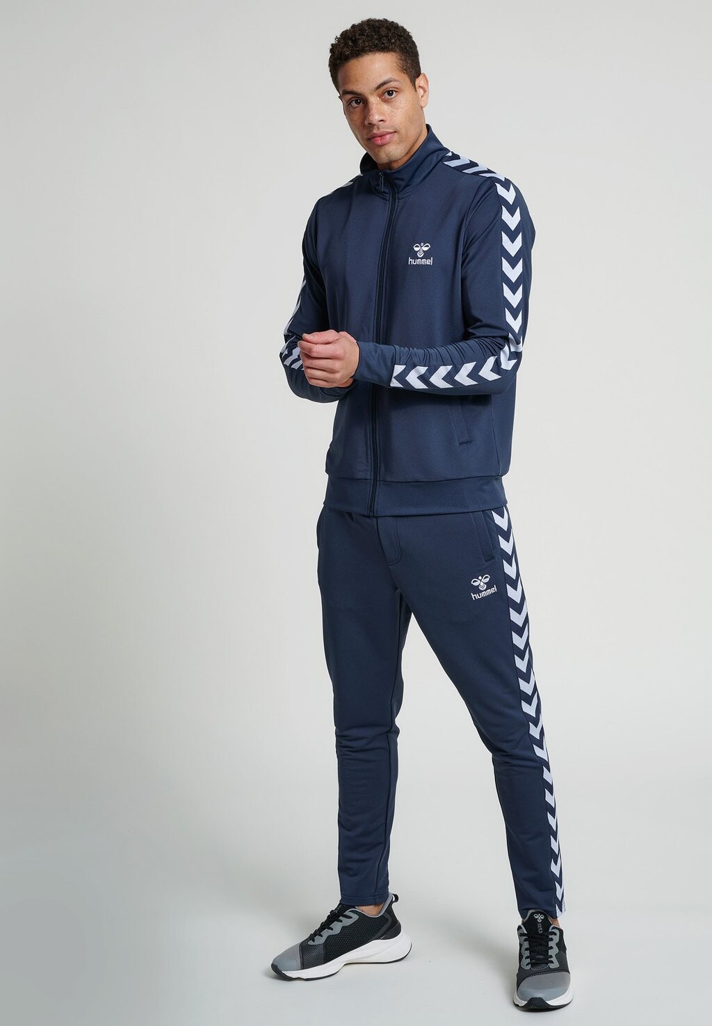 

Спортивные брюки Hummel, темно-синий