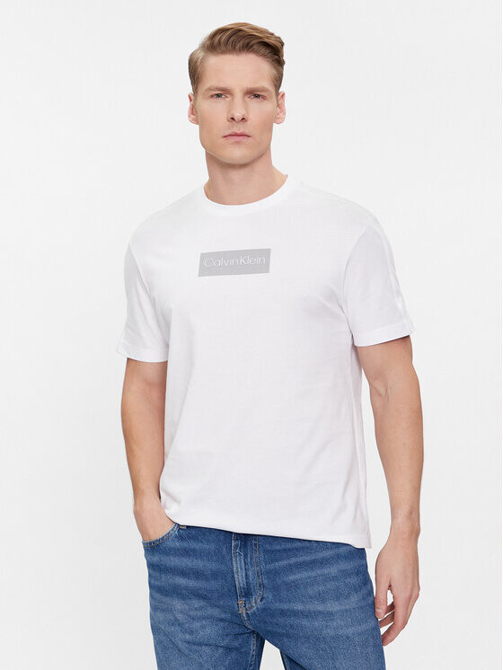 

Футболка стандартного кроя Calvin Klein, белый
