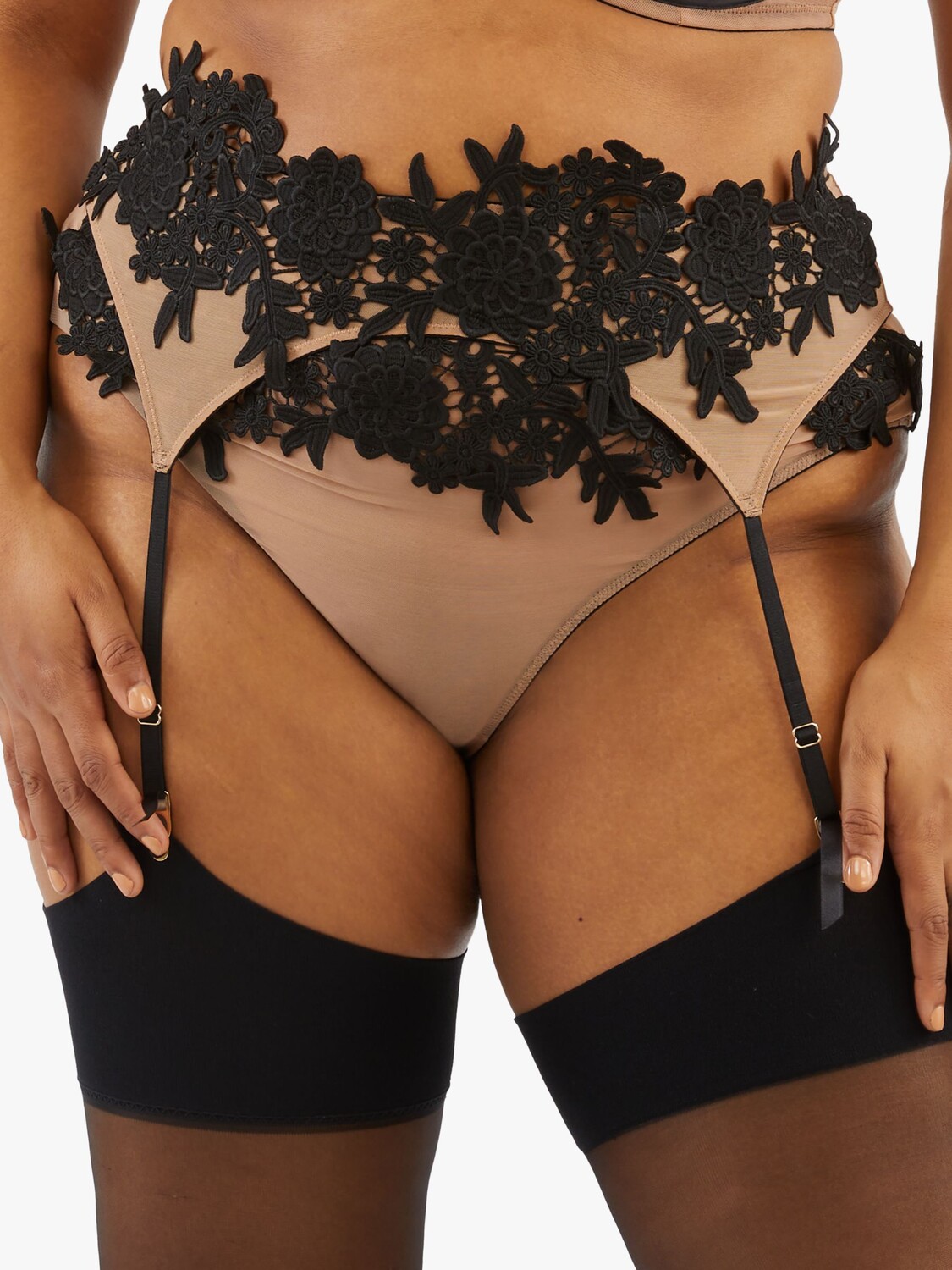 

Ремень для чулок Playful Promises Alaina Illusion Mesh, черный/бежевый