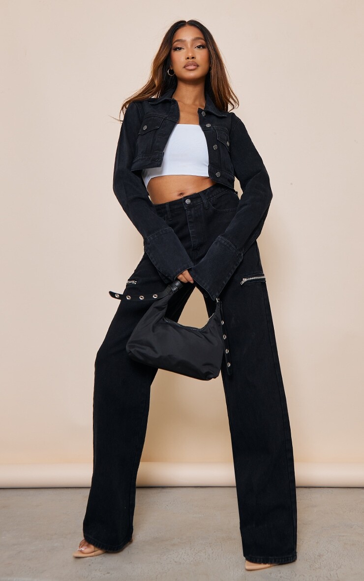 

PrettyLittleThing Выстиранные черные прямые джинсы с молнией до бедра