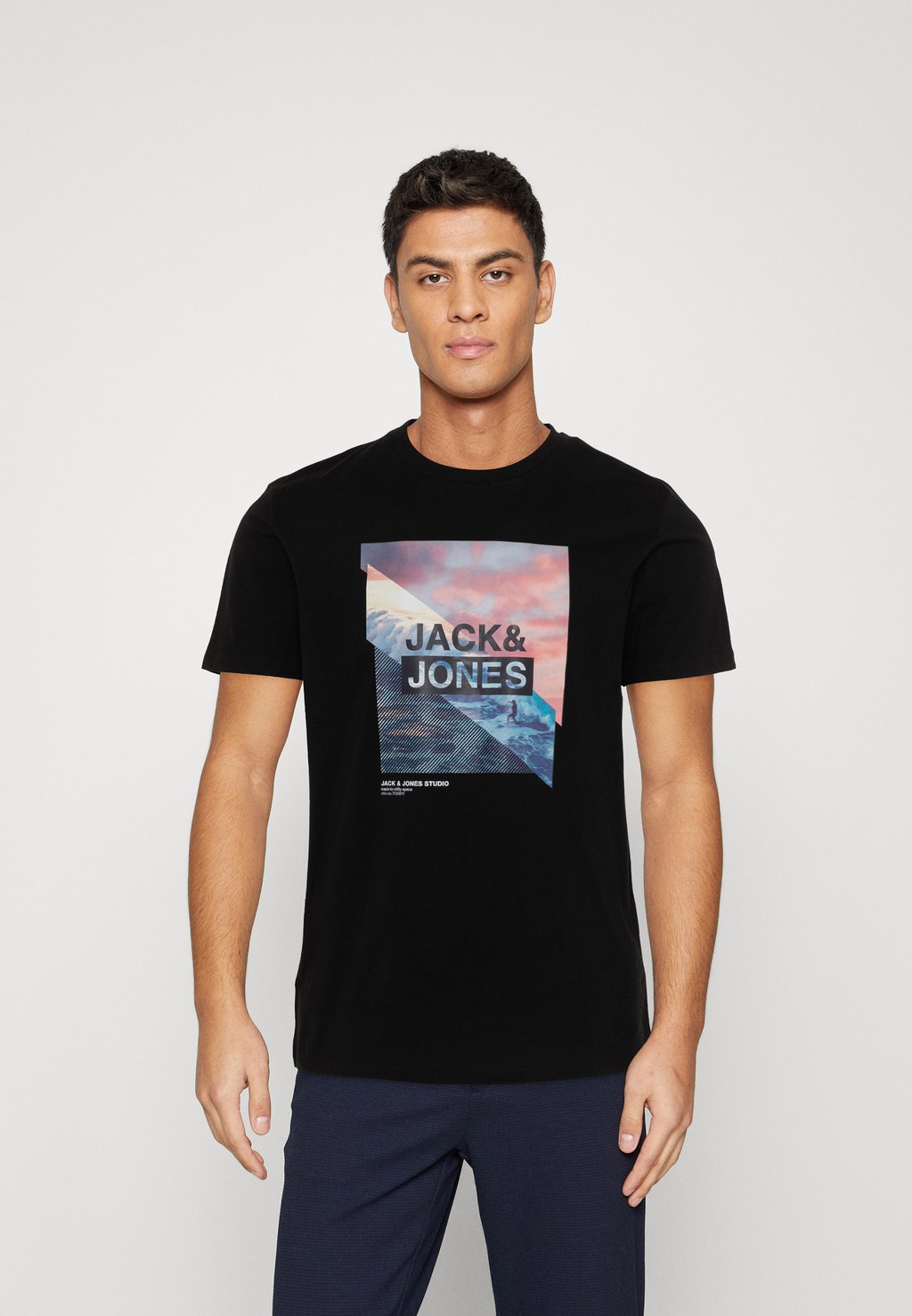 

Футболка с принтом Jack & Jones, черный