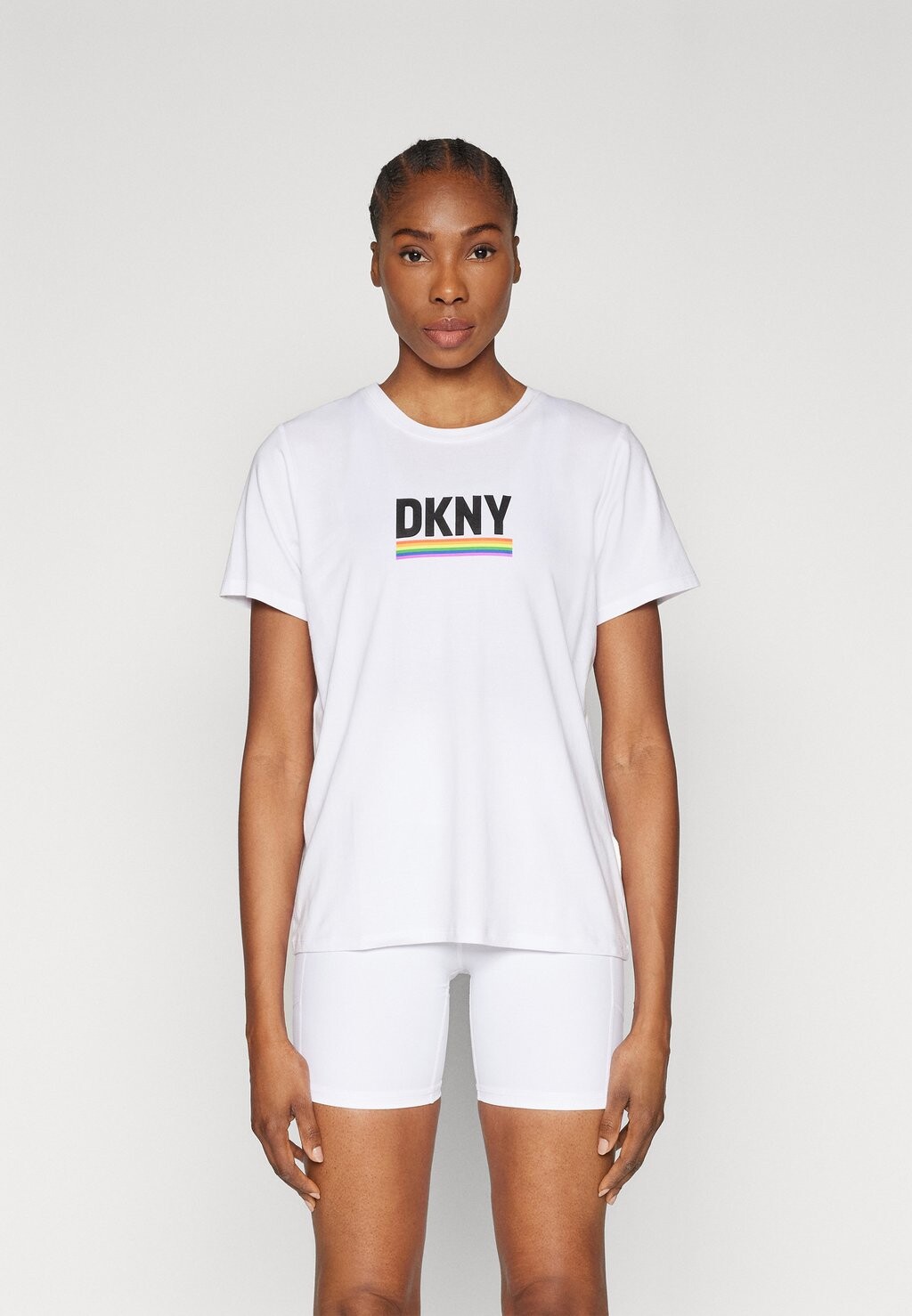 

Футболка с принтом RAINBOW PRIDE LOGO SHORT SLEEVE CREW NECK TEE DKNY, цвет white