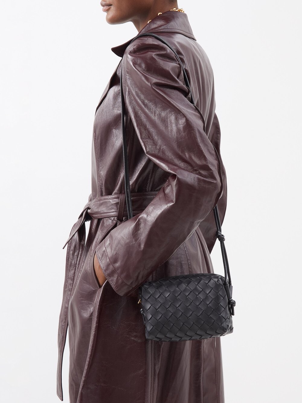 

Миниатюрная сумка через плечо loop из кожи intrecciato Bottega Veneta, черный