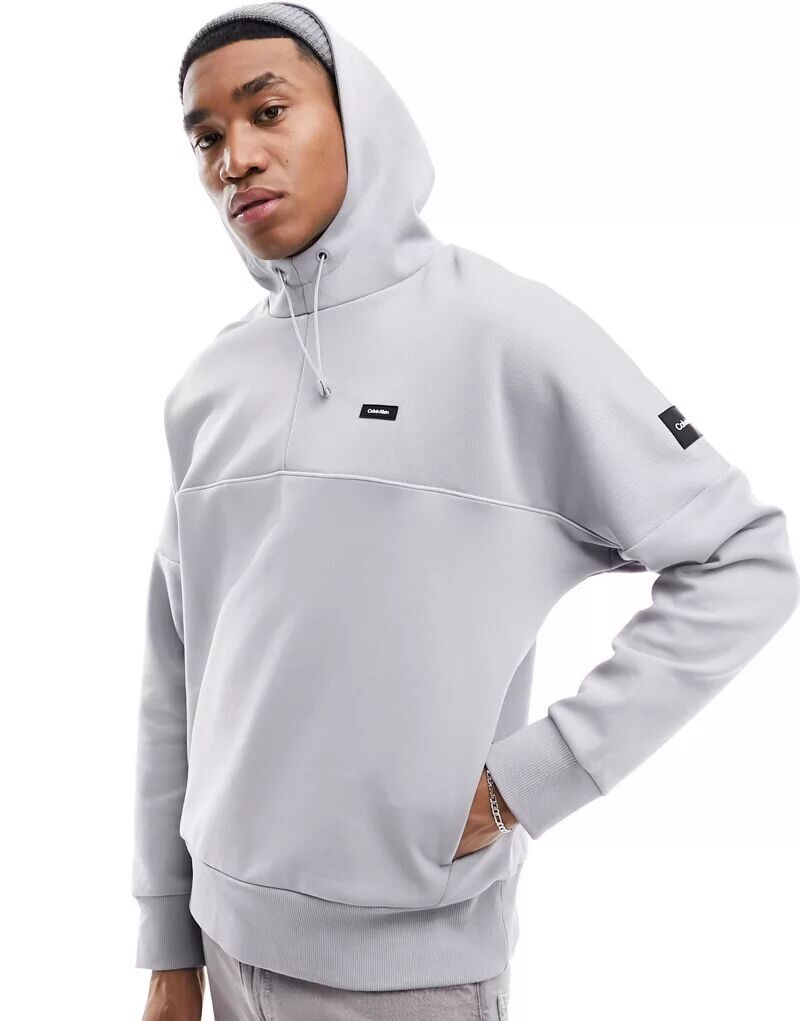 

Серая толстовка из микса материалов Calvin Klein из интерлок-пике