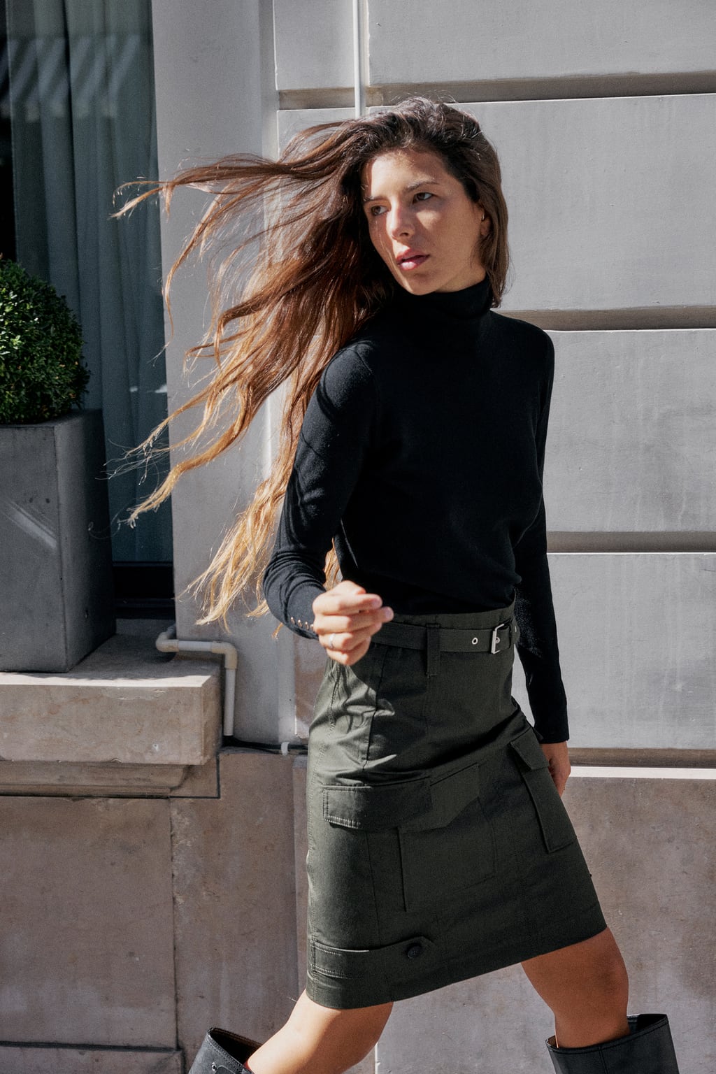 

Вязаный свитер с отделкой ZARA, черный