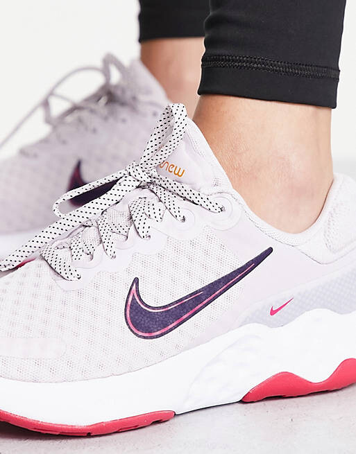

Черные кроссовки Nike Running Renew Ride 3