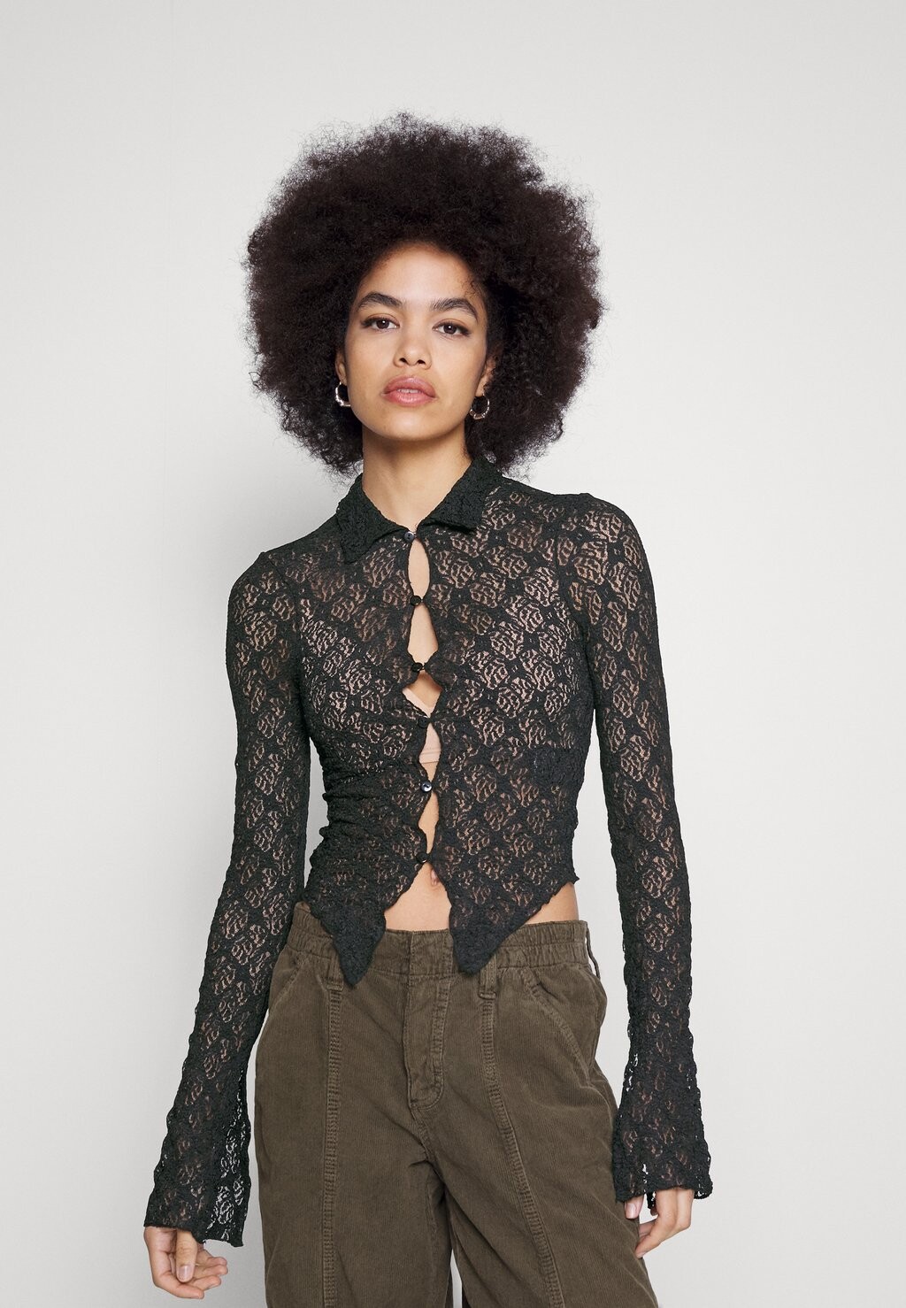 

Блуза на пуговицах BDG Urban Outfitters, черный