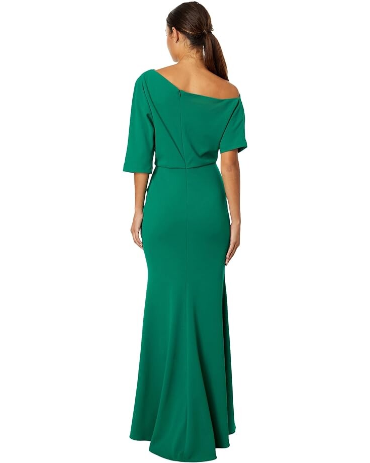 

Платье Betsy & Adam Long Scuba Crepe Over-the-Shoulder Gown, зеленый