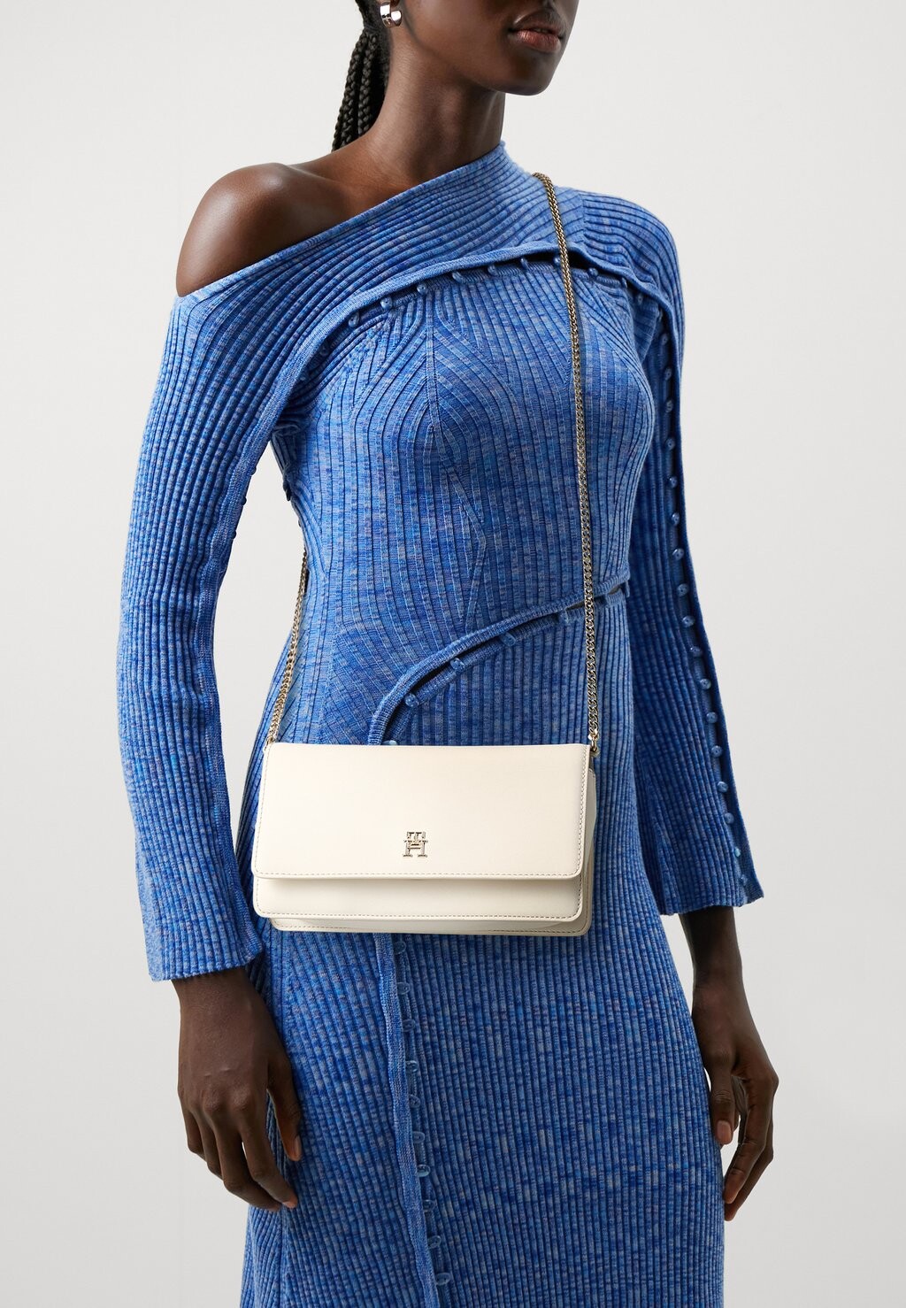 

Сумка через плечо REFINED Tommy Hilfiger, крем