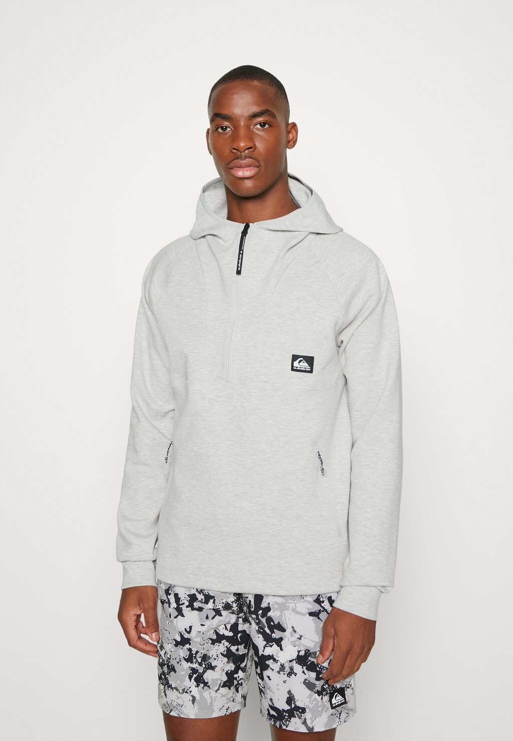 

Толстовка на молнии Quiksilver