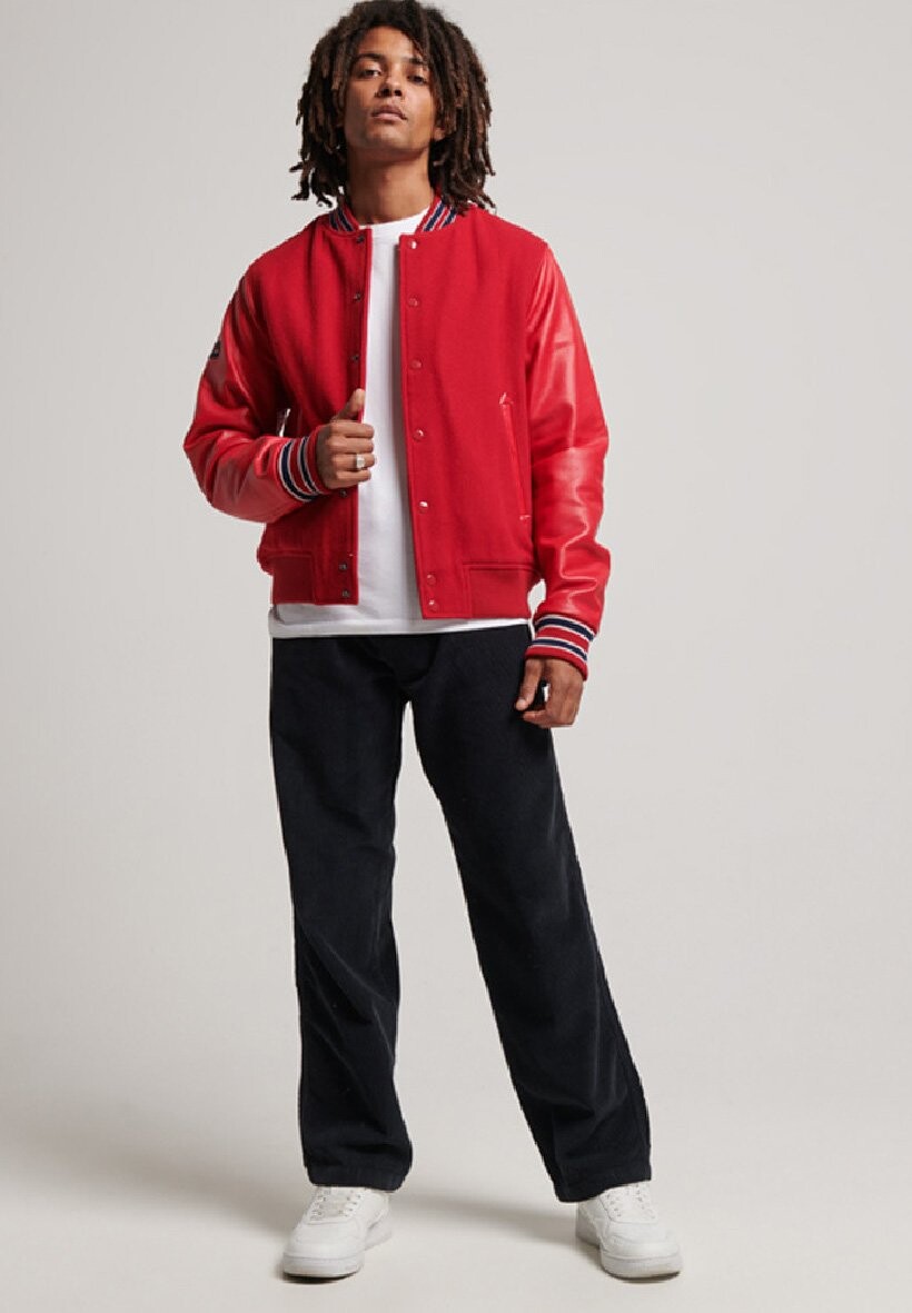 

Бомбер Superdry