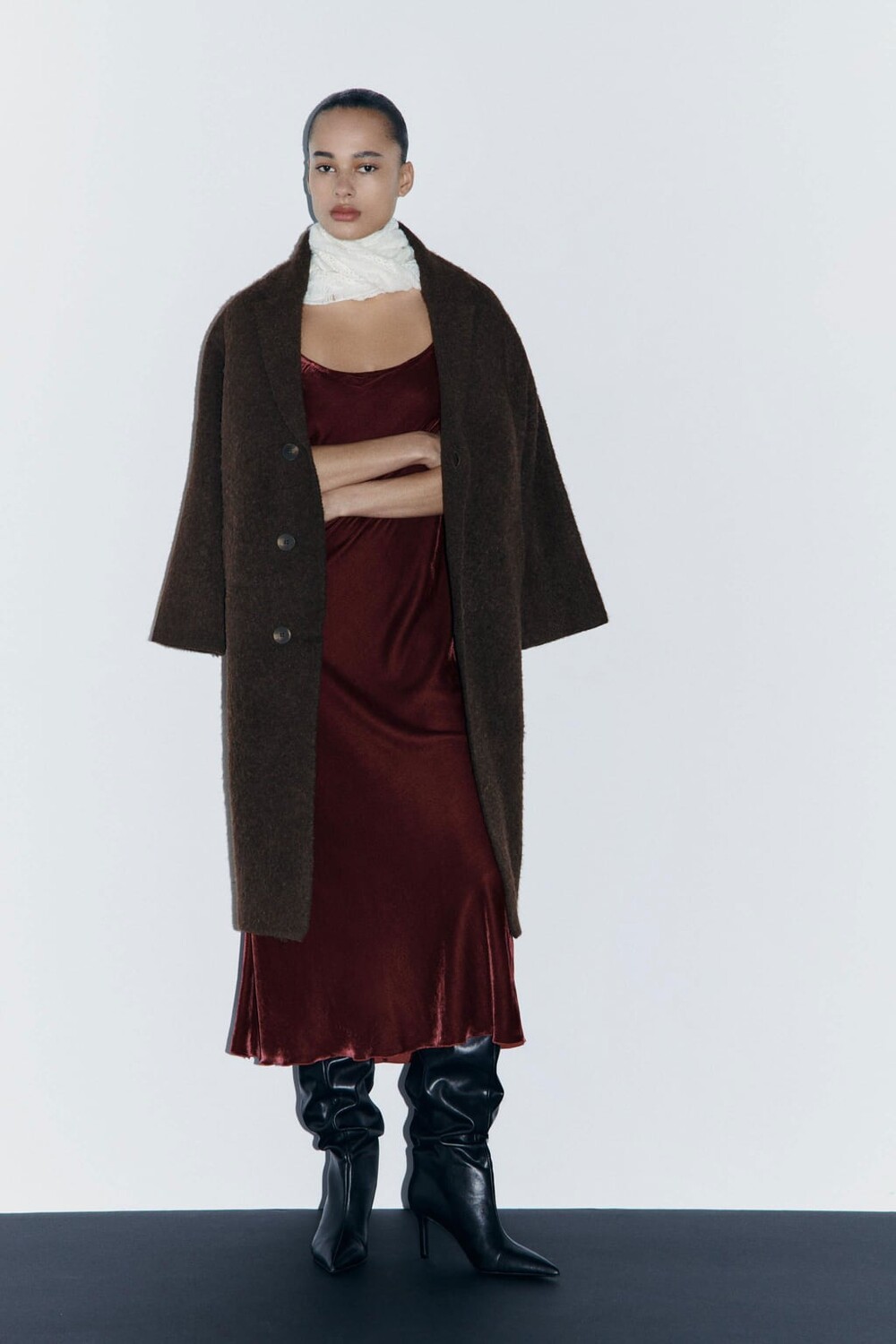 

Трикотажное пальто с матовой отделкой ZARA, коричневый