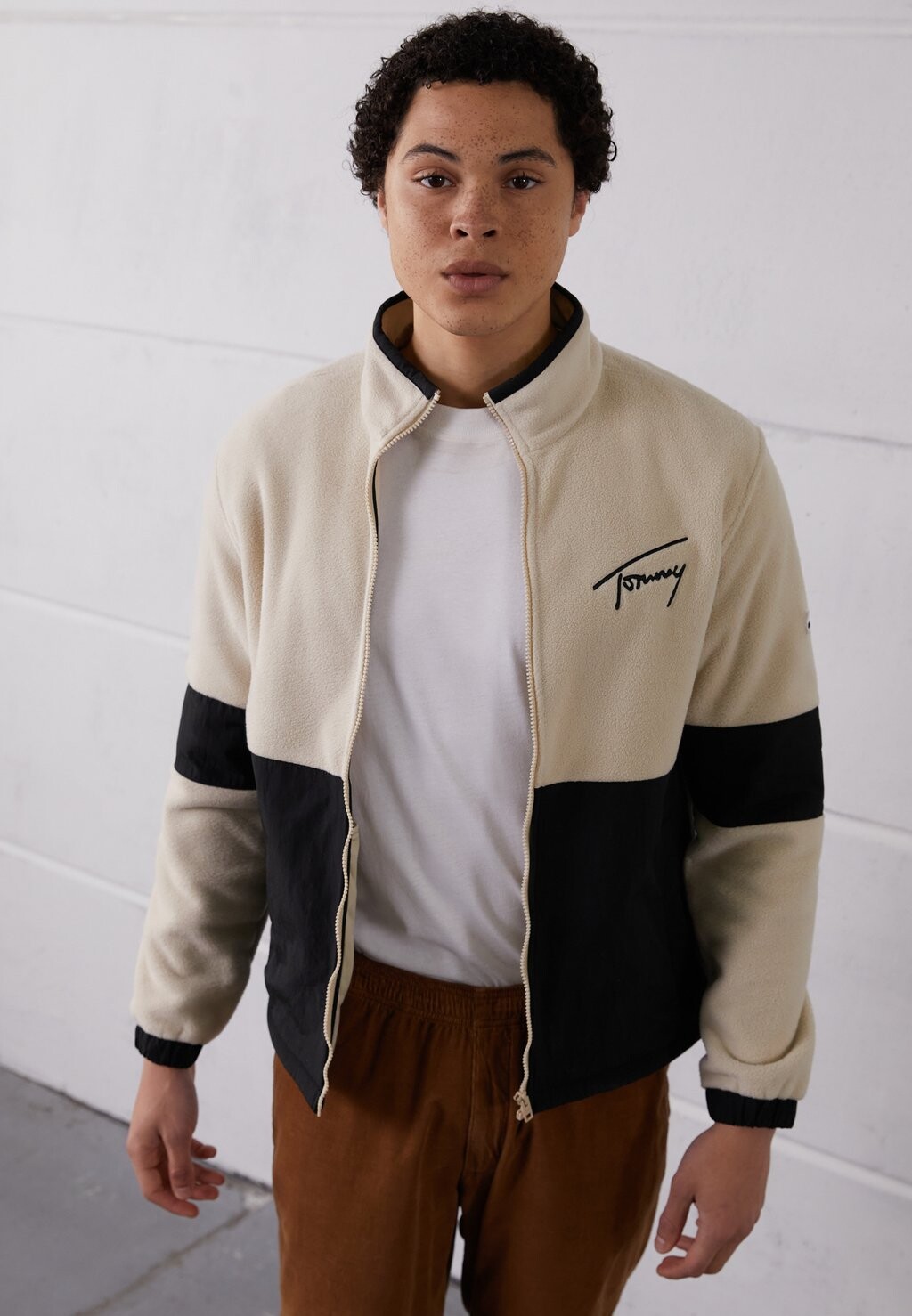 

Куртка флисовая Tommy Jeans, Серый