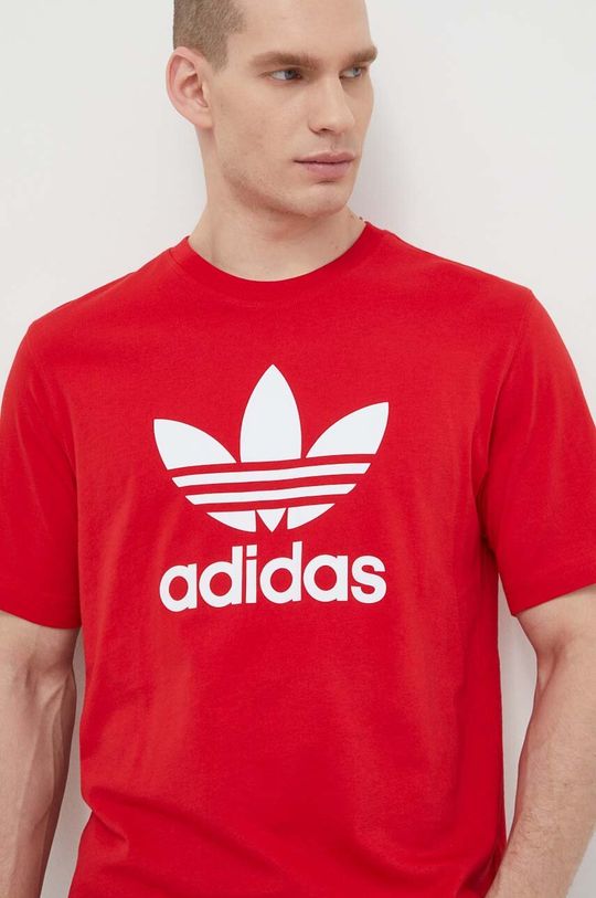 цена Хлопковая футболка с изображением трилистника adidas Originals, красный