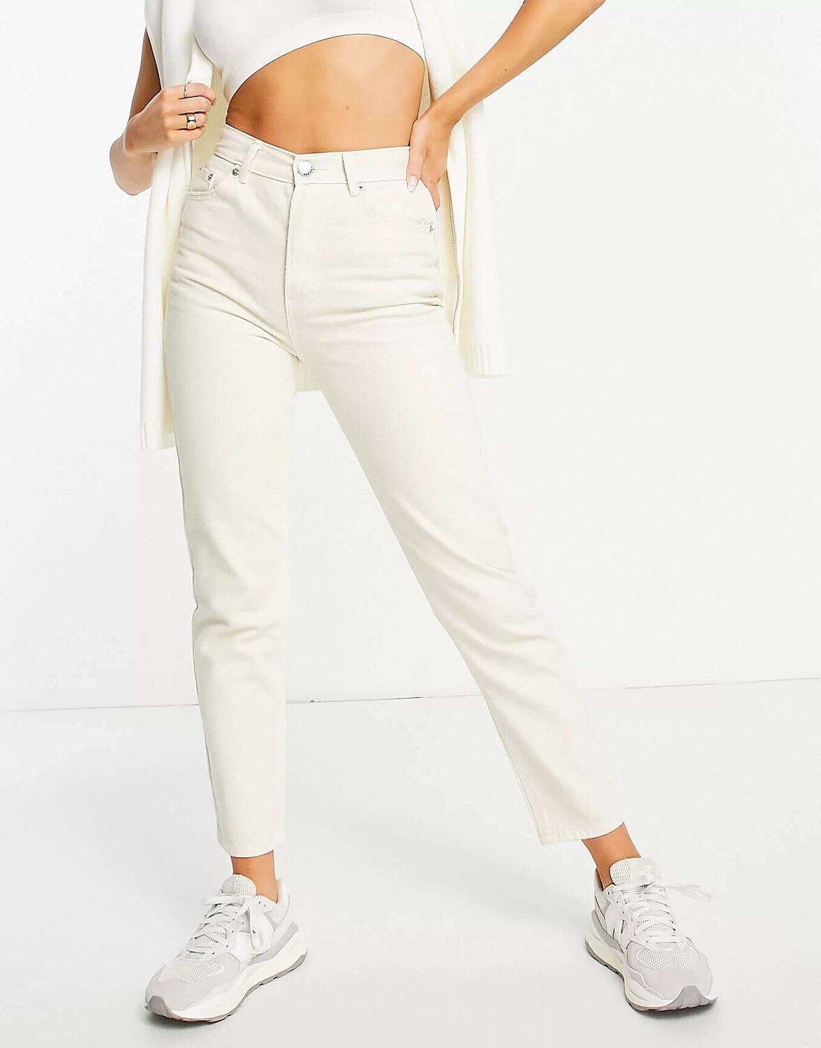 

Базовые джинсы для мам с высокой талией цвета экрю Pull&Bear