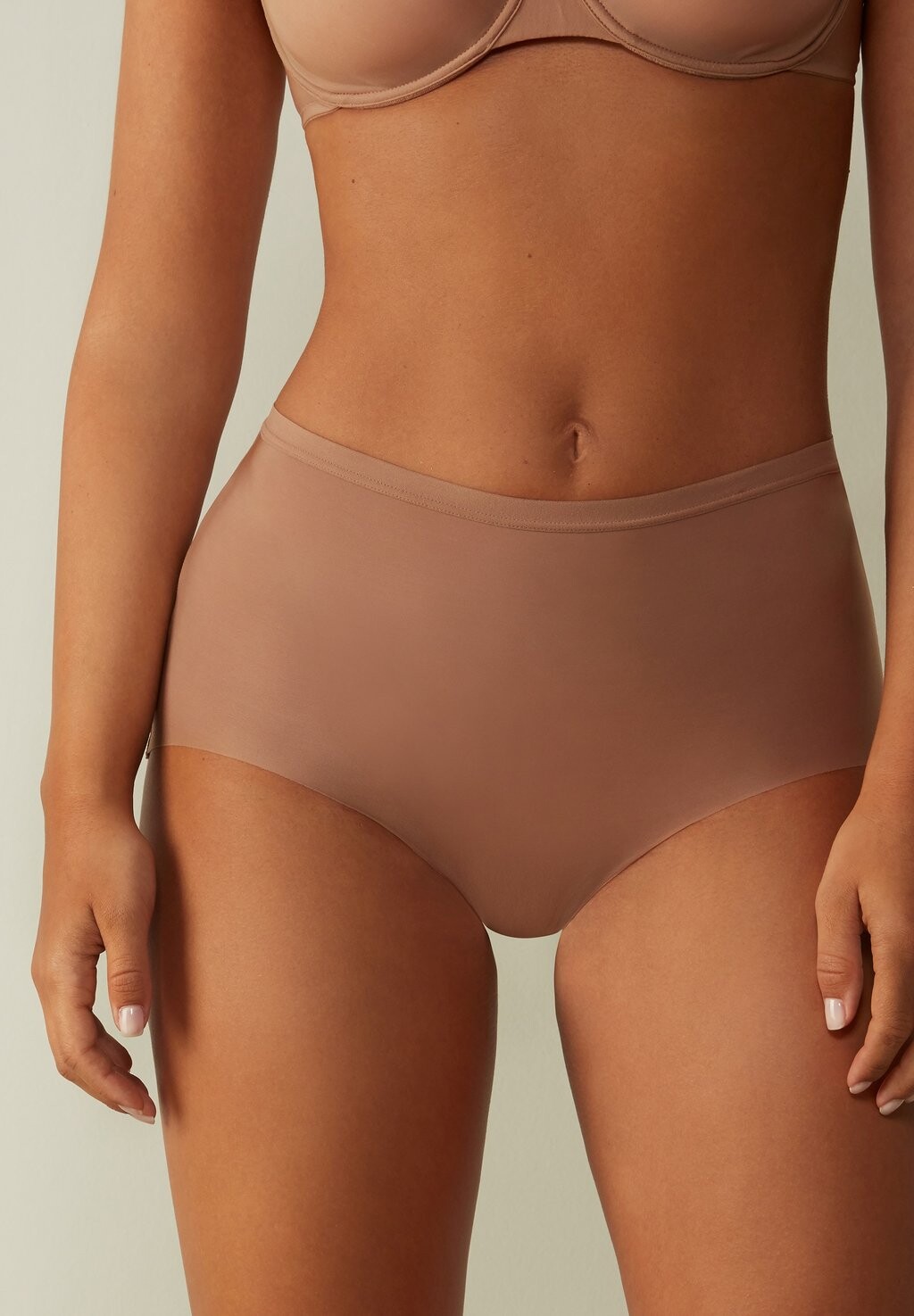 

Шорты INVISIBLE TOUCH Intimissimi, нюдовый