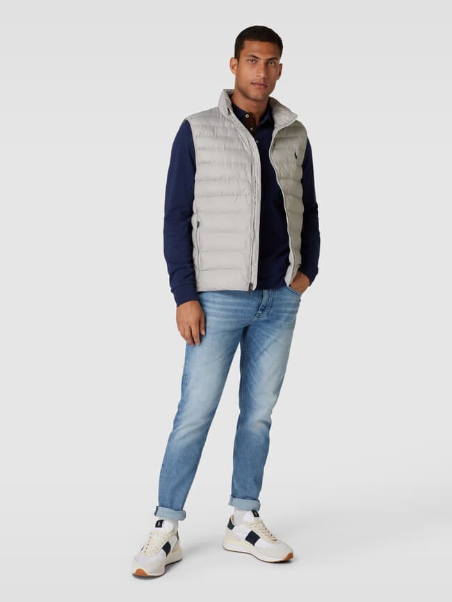 

Жилет стеганый с пришивной этикеткой модель "ТЕРРА" Polo Ralph Lauren, молочный