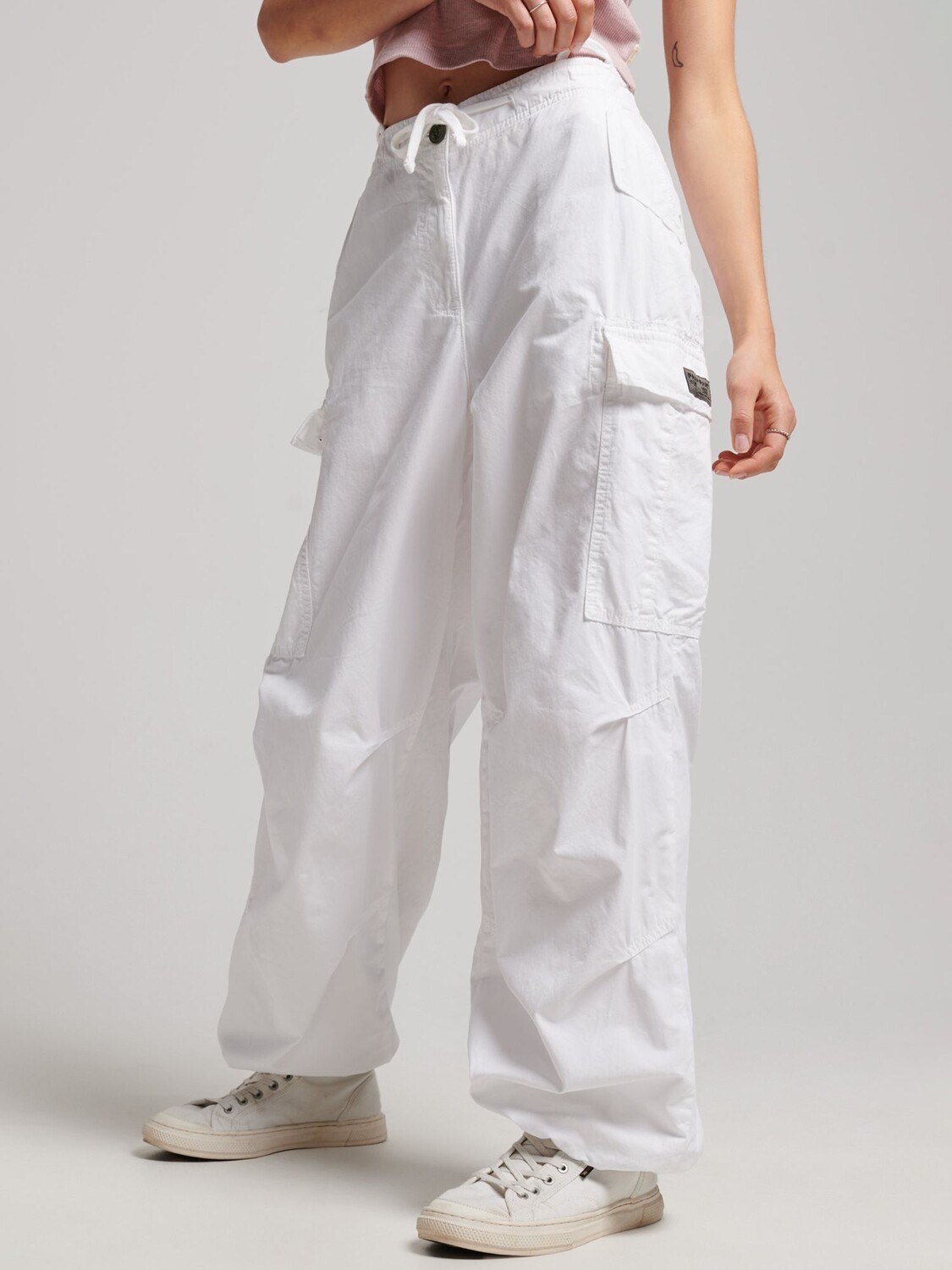 

Брюки Superdry Baggy Parachute, оптика