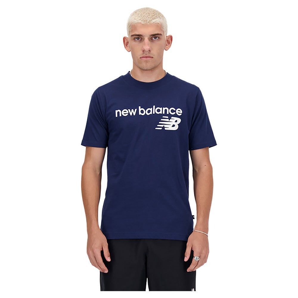 

Футболка New Balance Sport Essentials Graphic, синий