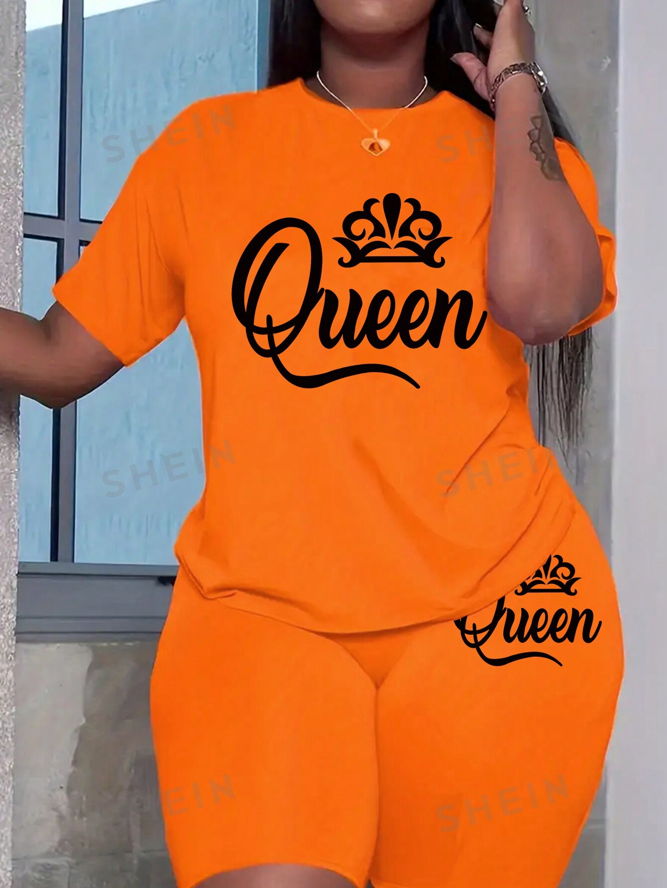 SHEIN Slayr - женский комплект из футболки и шорт с короткими рукавами и принтом короны и букв, апельсин