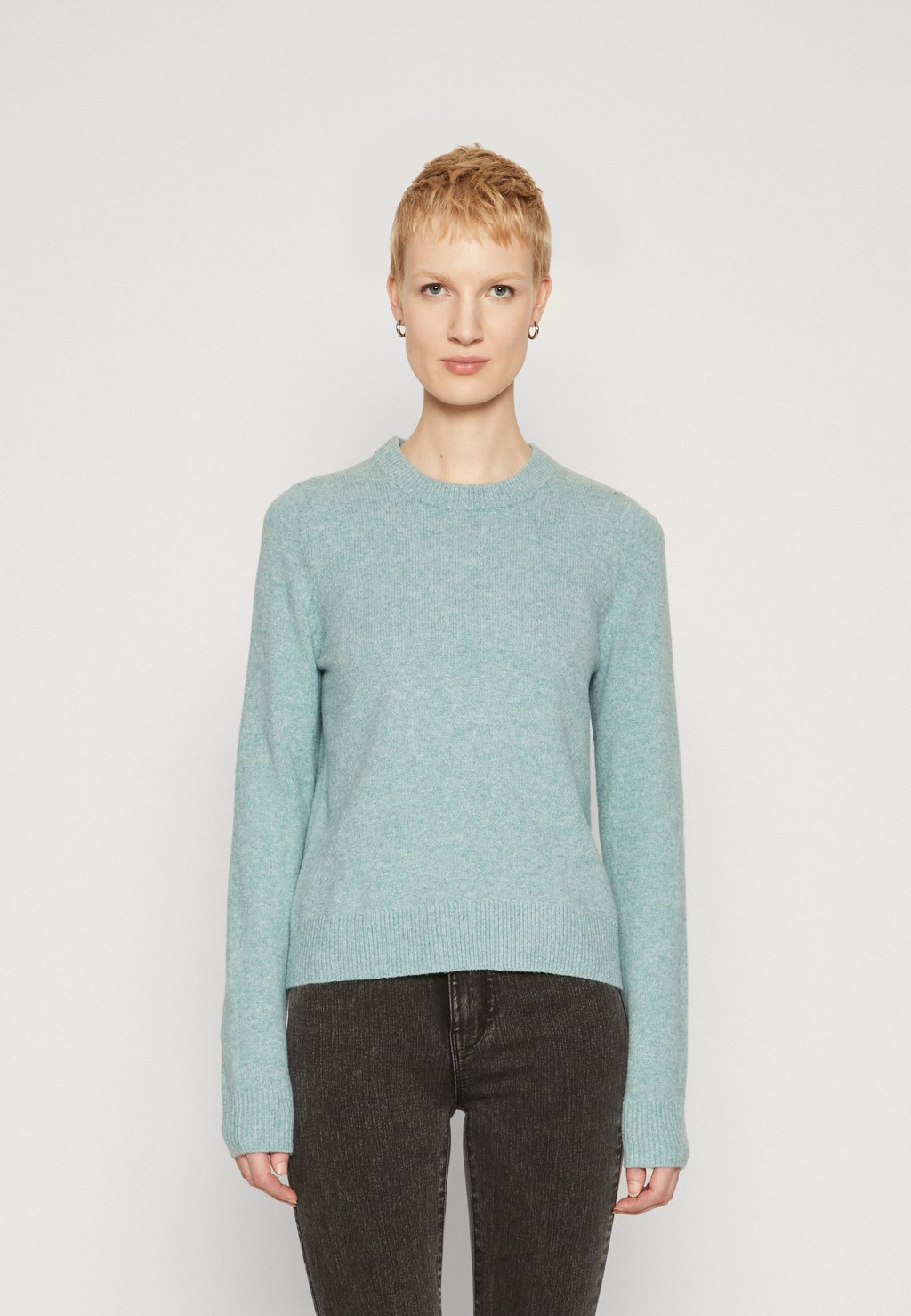 Вязаный свитер CREW Gap, цвет mineral blue