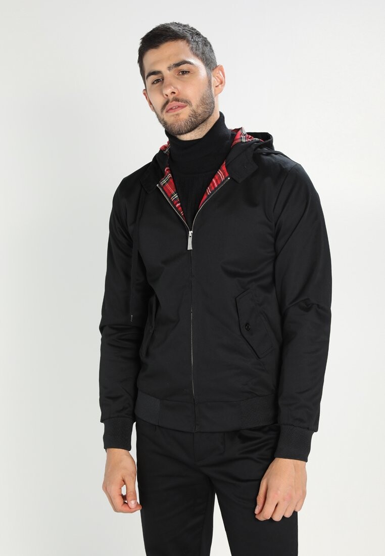 

Легкая куртка HARRINGTON
